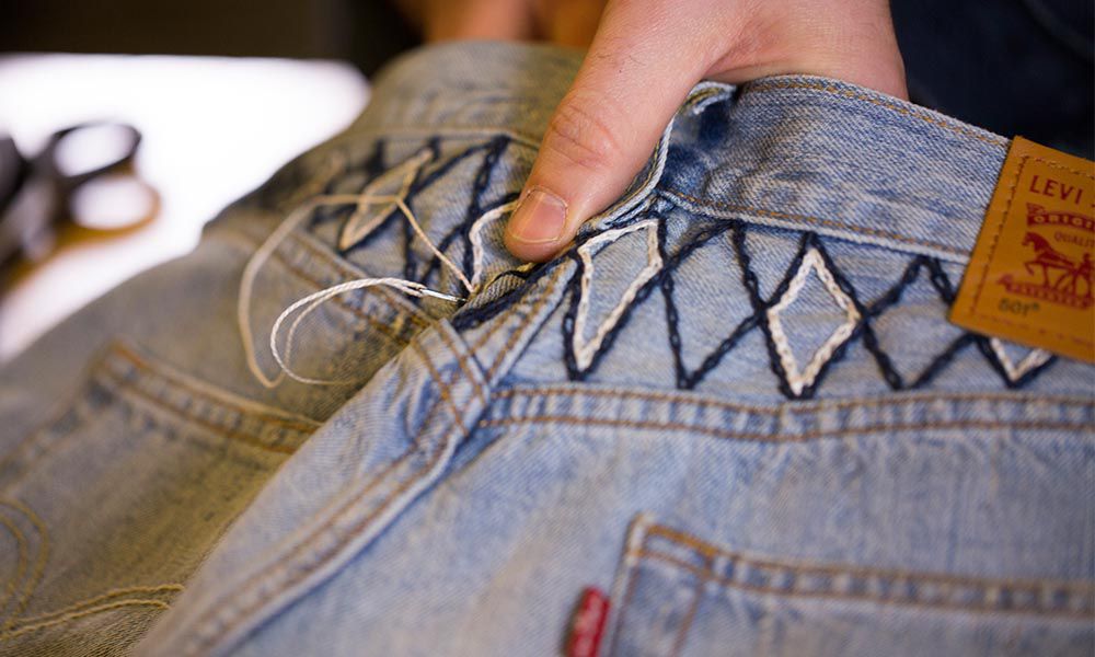 Customize Jeans Learn How to Tailor & Customize Jeans Levi's®