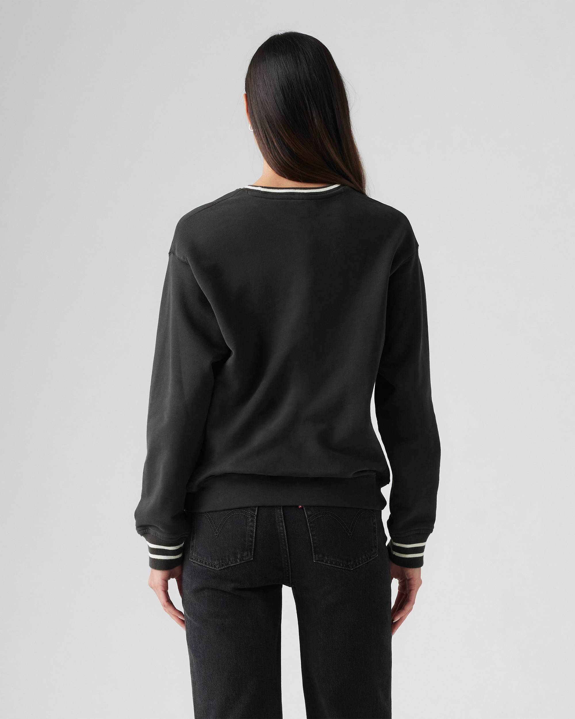 Graphic Heritage Sport Crewneck Sweatshirt - Black | Levi's® US Graphic Heritage Sport Crewneck Sweatshirt - Black | Levi's® US