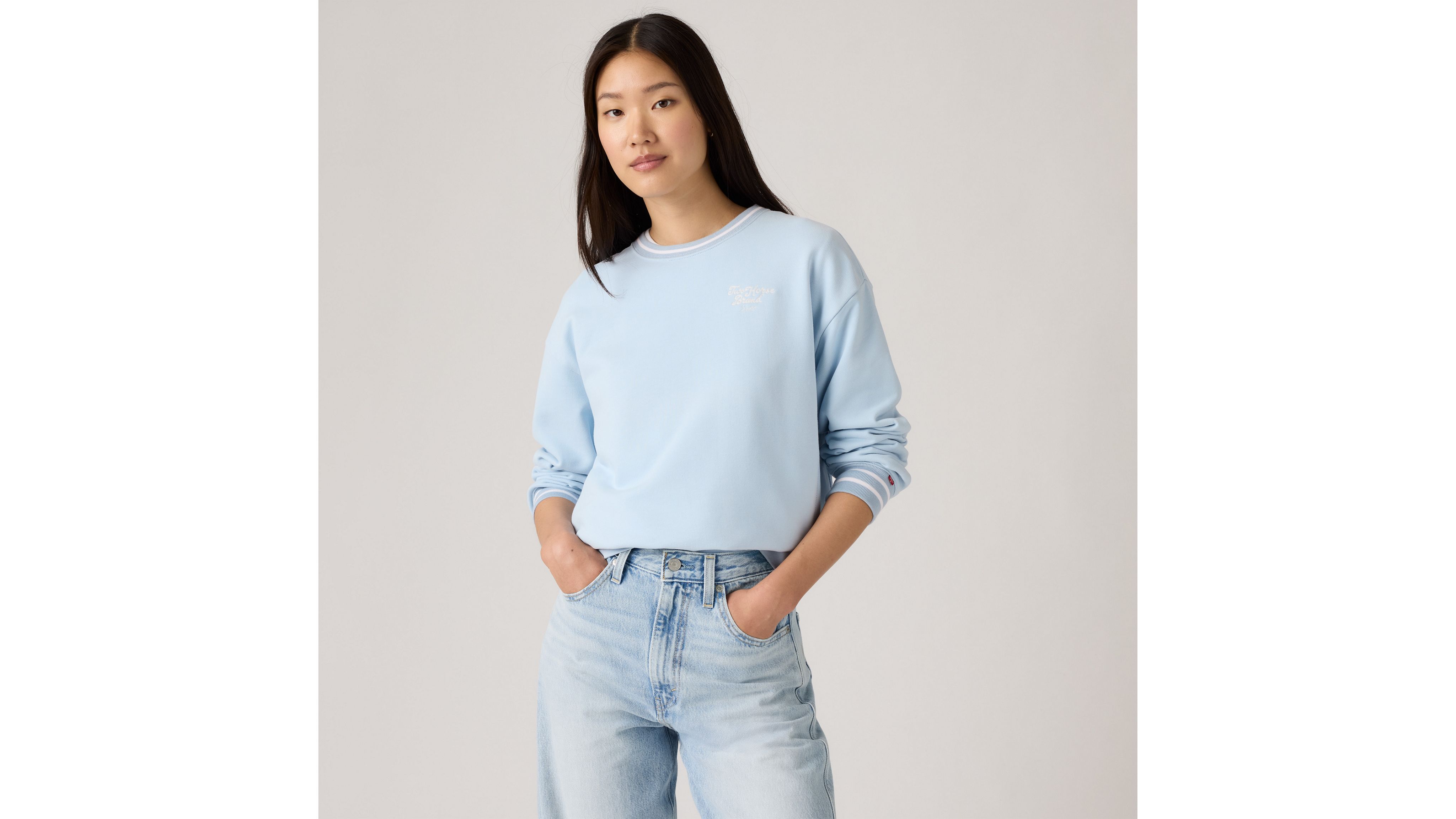 Graphic Heritage Sport Crewneck Sweatshirt 1