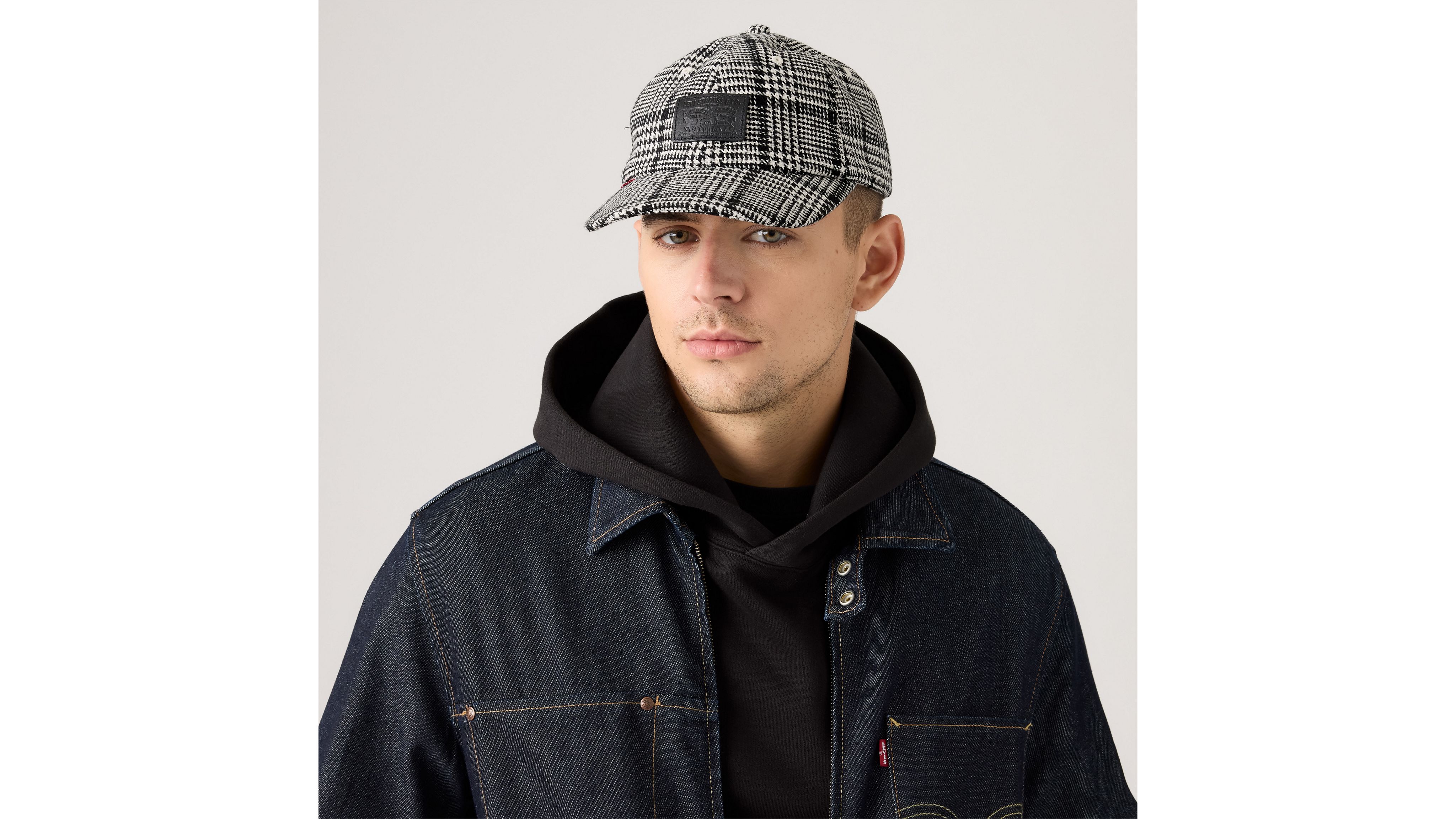 Levi's Relaxed Dad Heritage Cap In Black