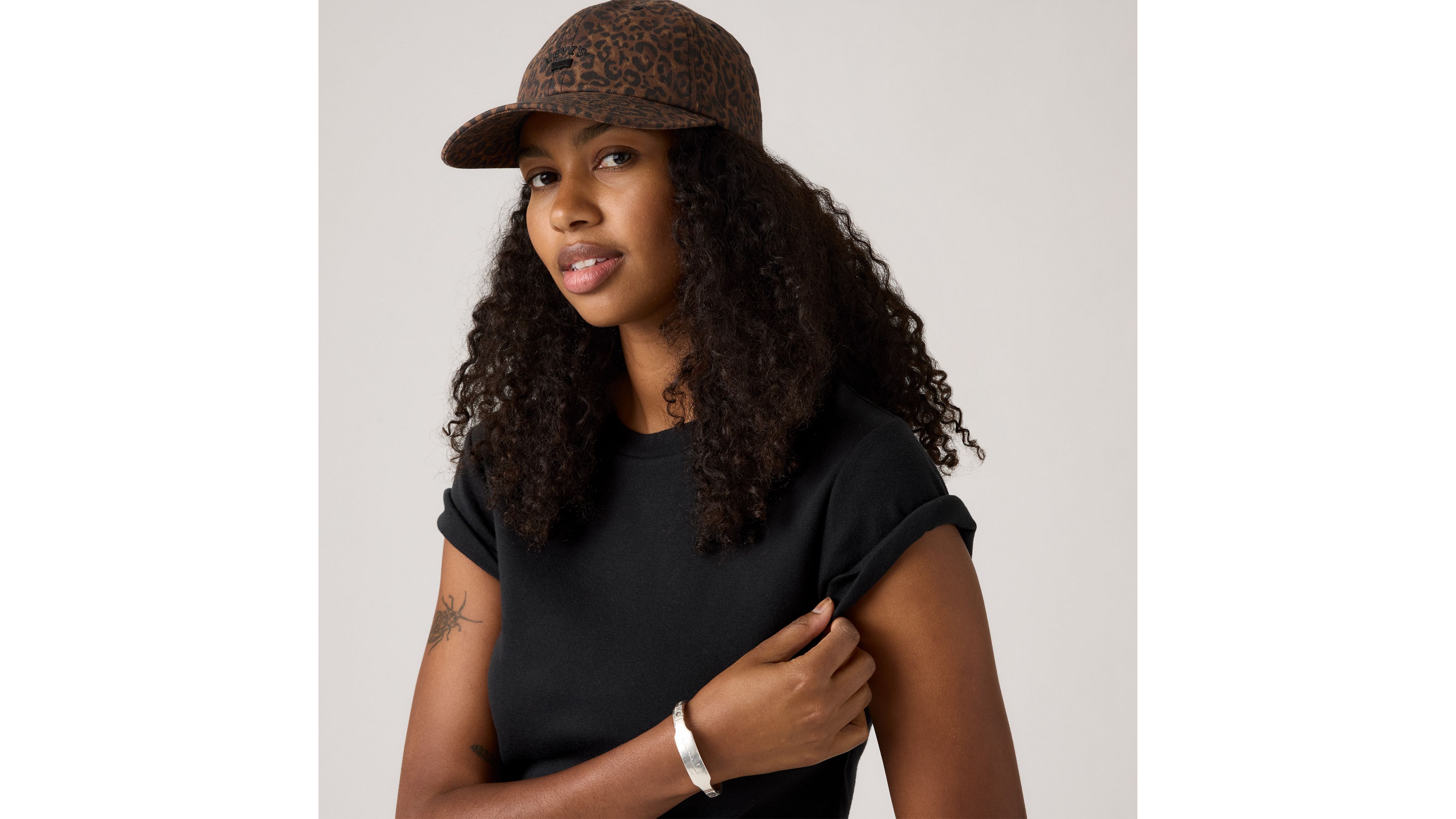 Casquette griffée tranquille 1