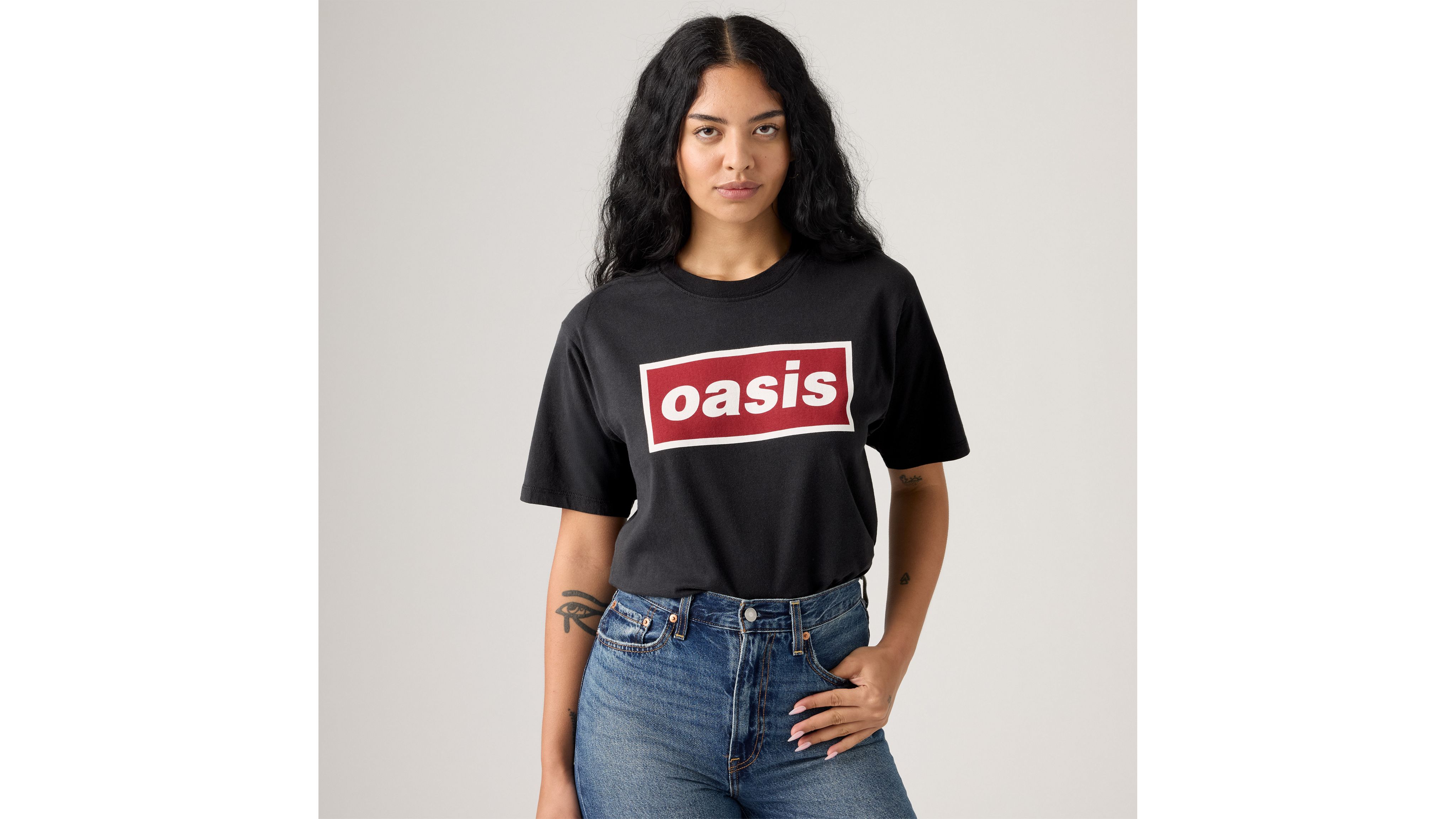 LEVI'S x OASIS DECA LOGO Tシャツ ブラック Levi's® X Oasis