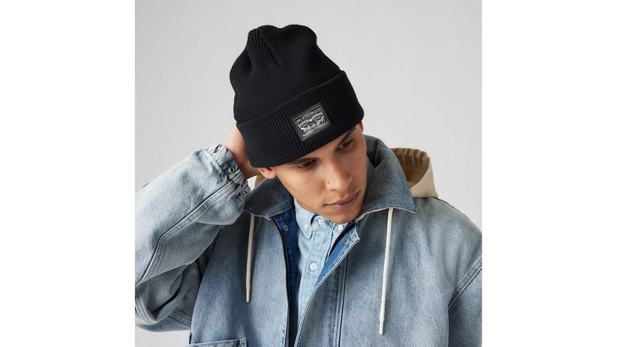 Backpatch Beanie — Regular Black