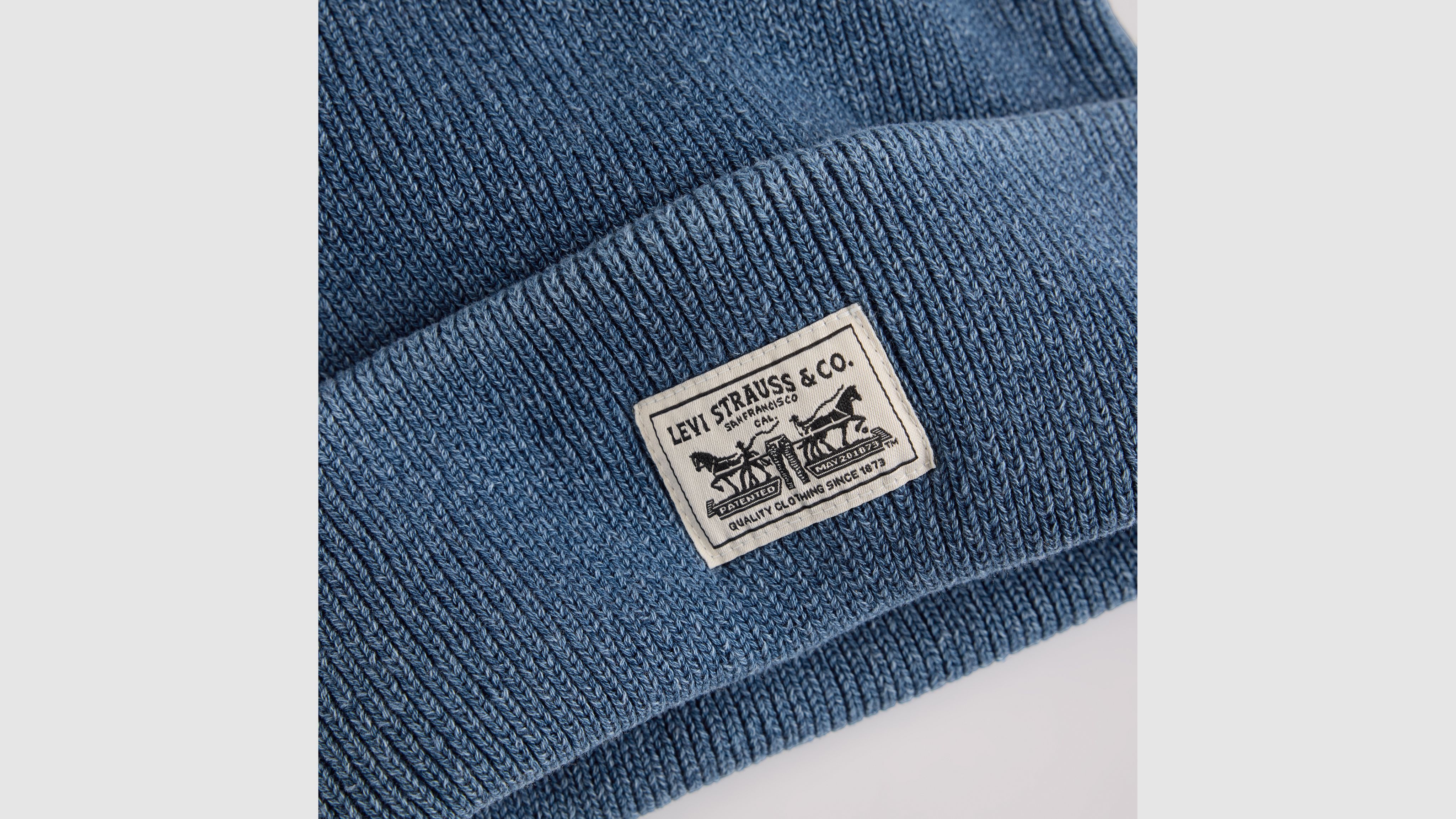 Backpatch Beanie 3
