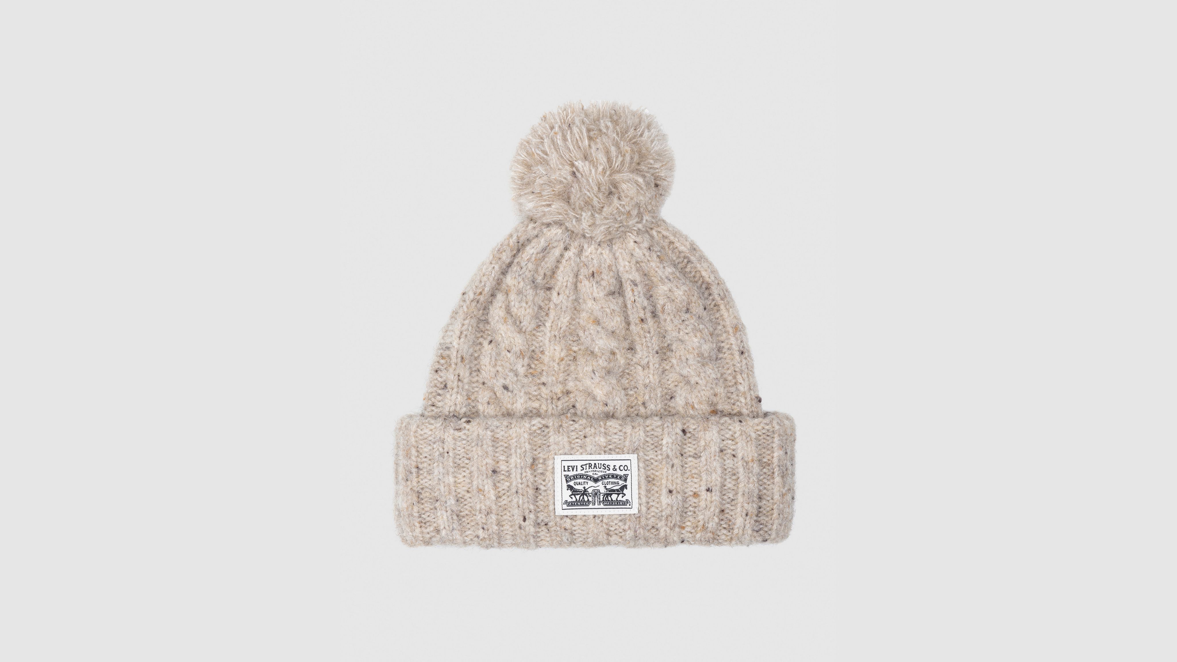 Backpatch Pom Pom Beanie 2