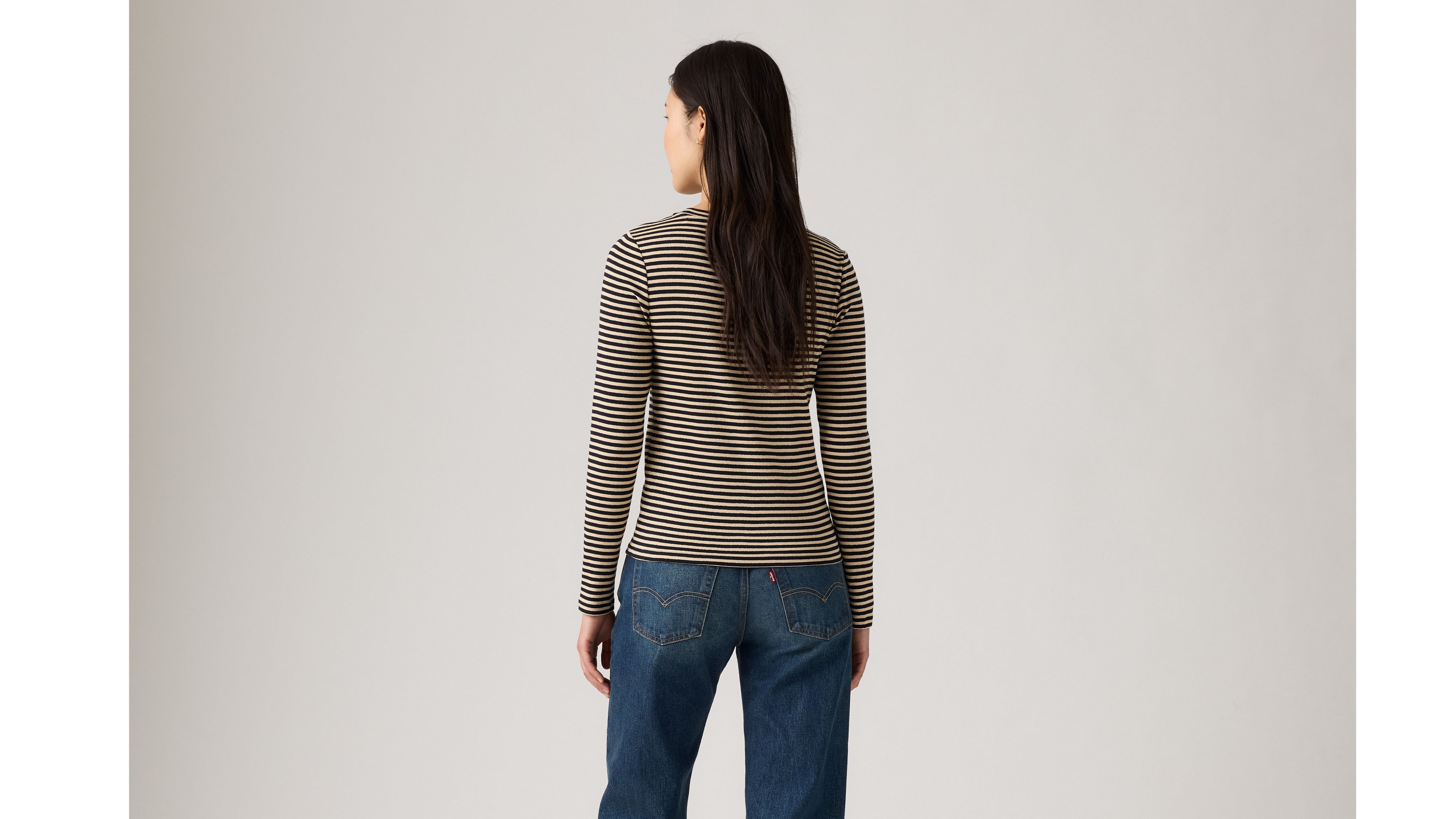 Essential Housemark Long Sleeve Tee 3