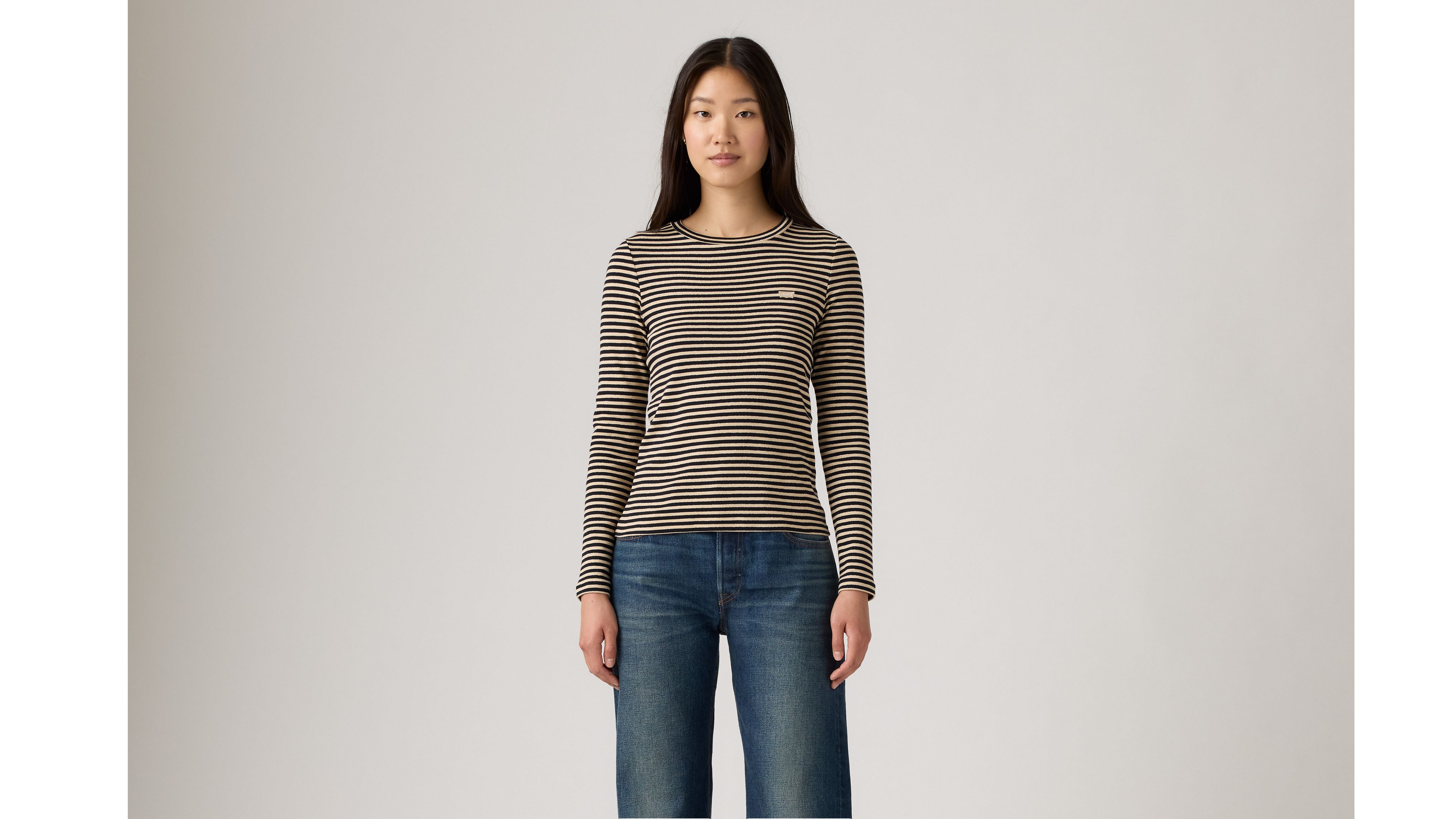 Essential Housemark Long Sleeve Tee 12