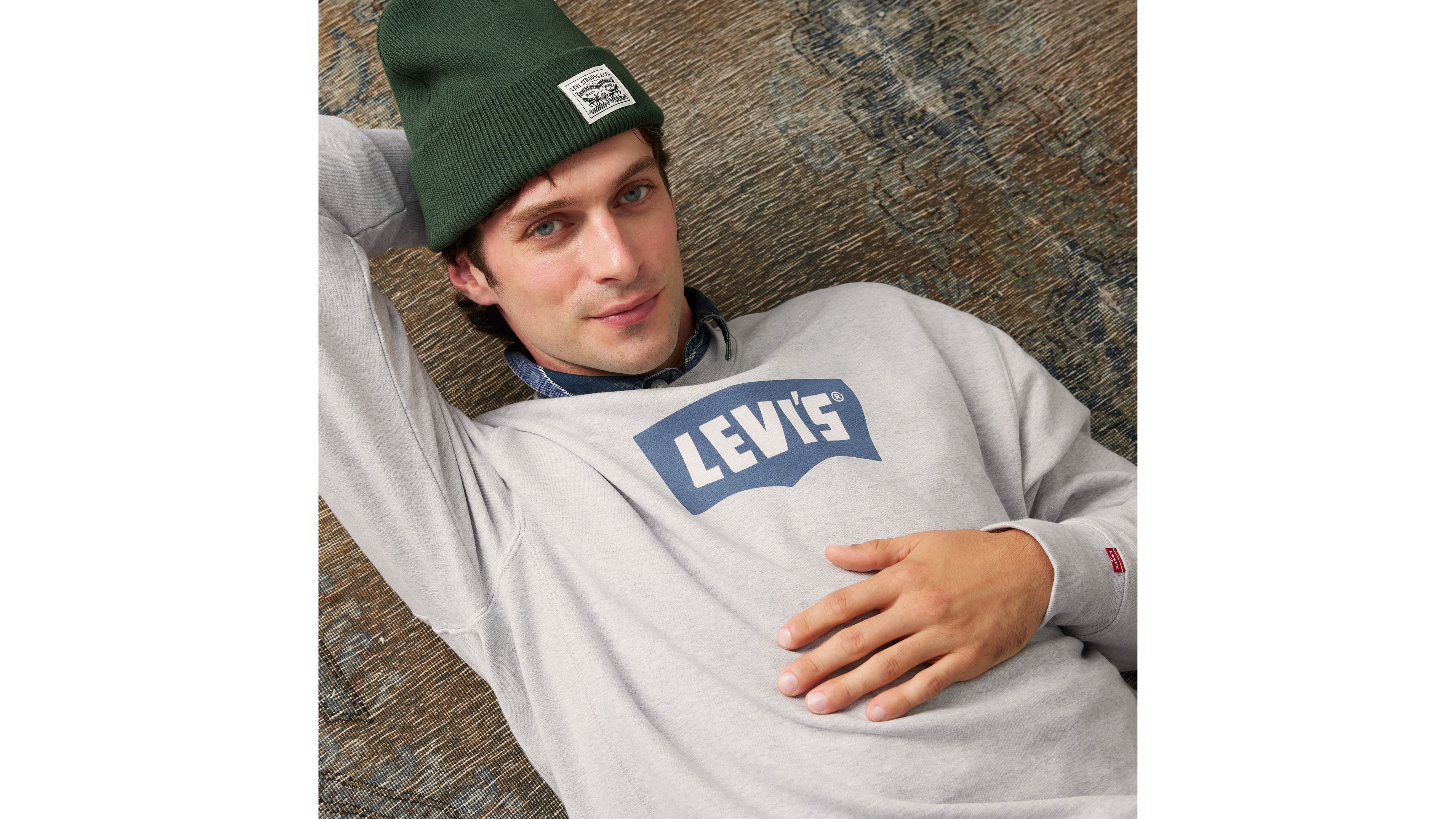 Graphic Crewneck Sweatshirt 4