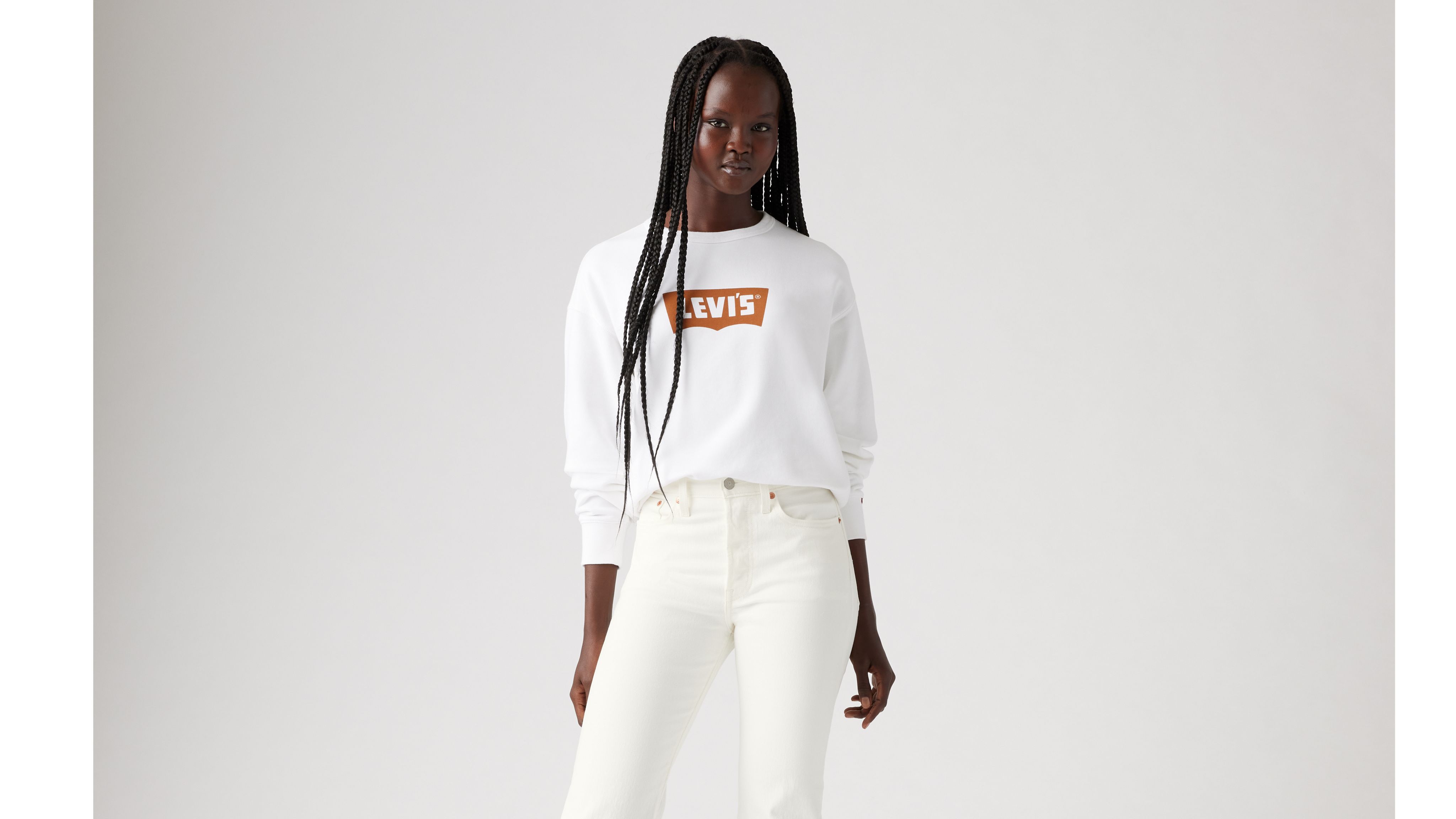 Graphic Iconic Heritage Crewneck Sweatshirt 2