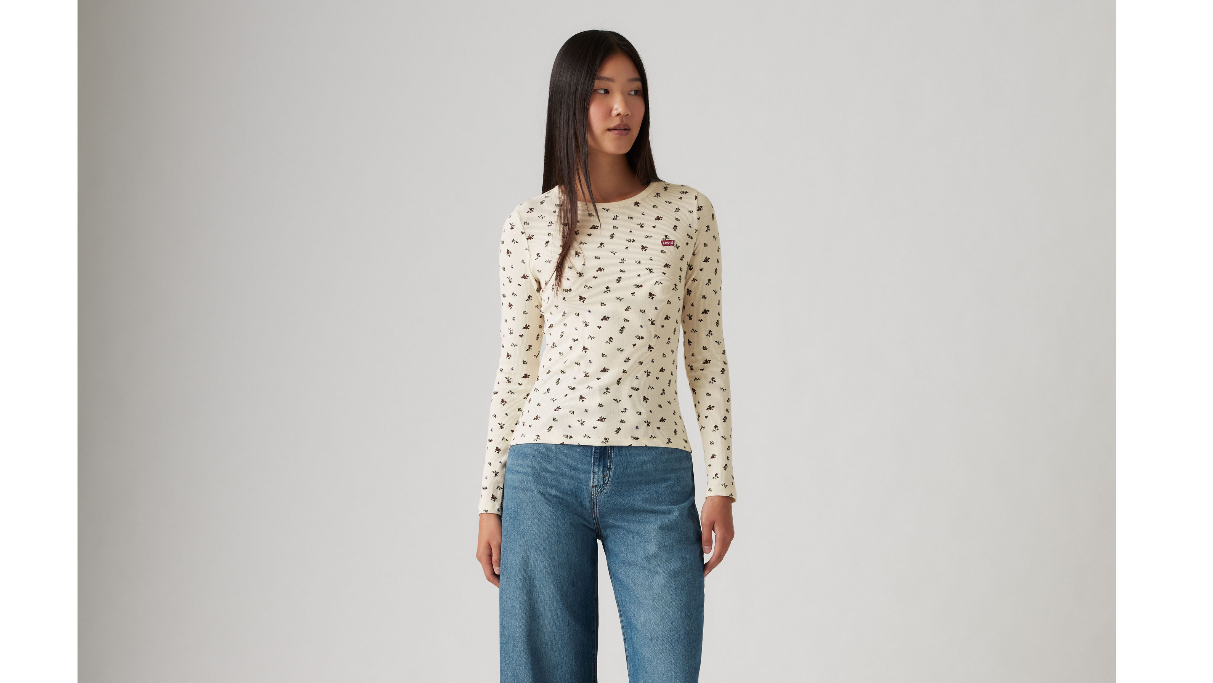 売れ筋商品|||リーバイス カットソー トップス レディース Women's Classic Hayes Tee Oatmeal Heather Hayes Long Sleeve T-shirt - White | Levi's® US