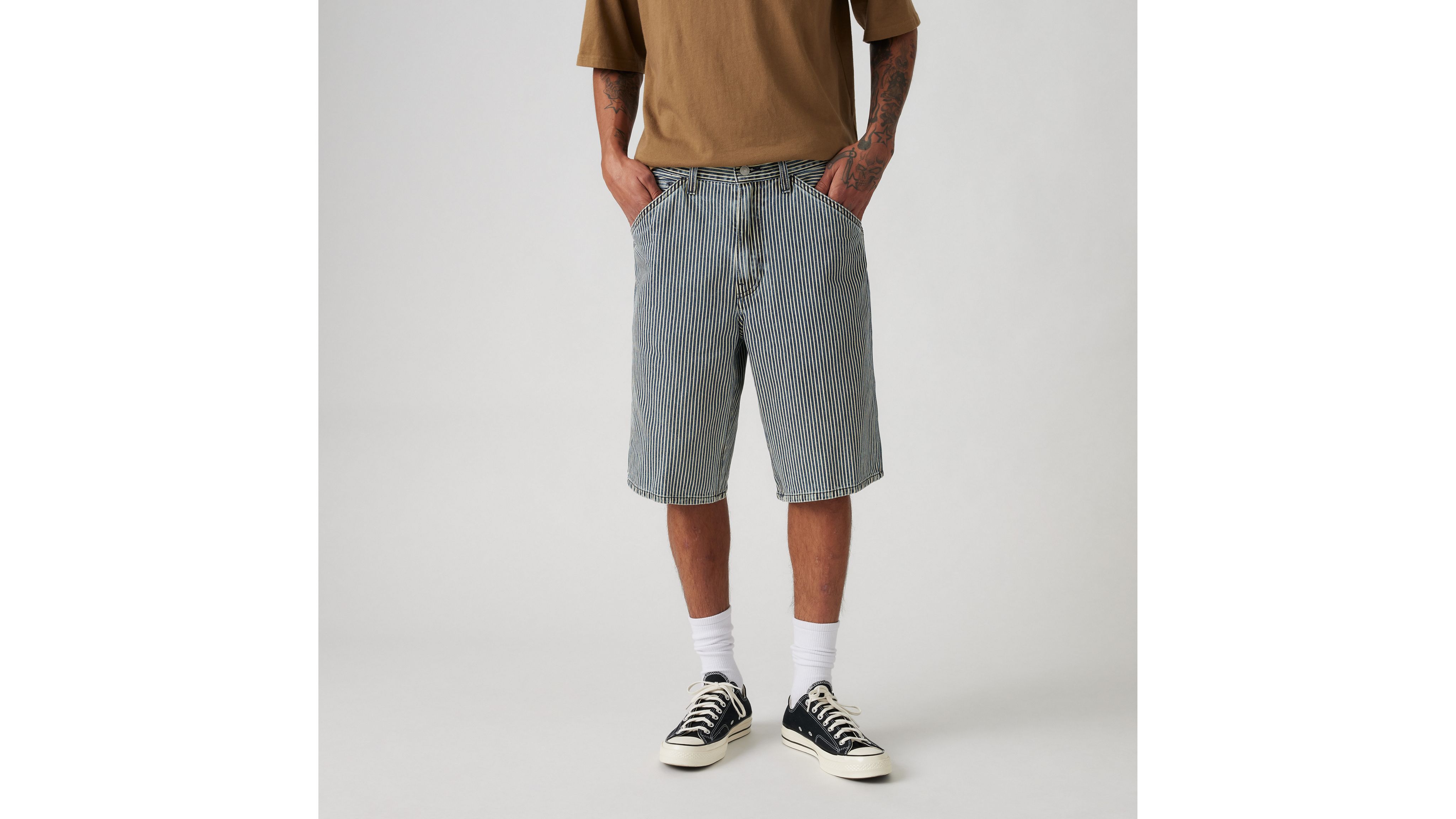 Levi's 568 Loose Carpenter Shorts In Aged Rr Stripe