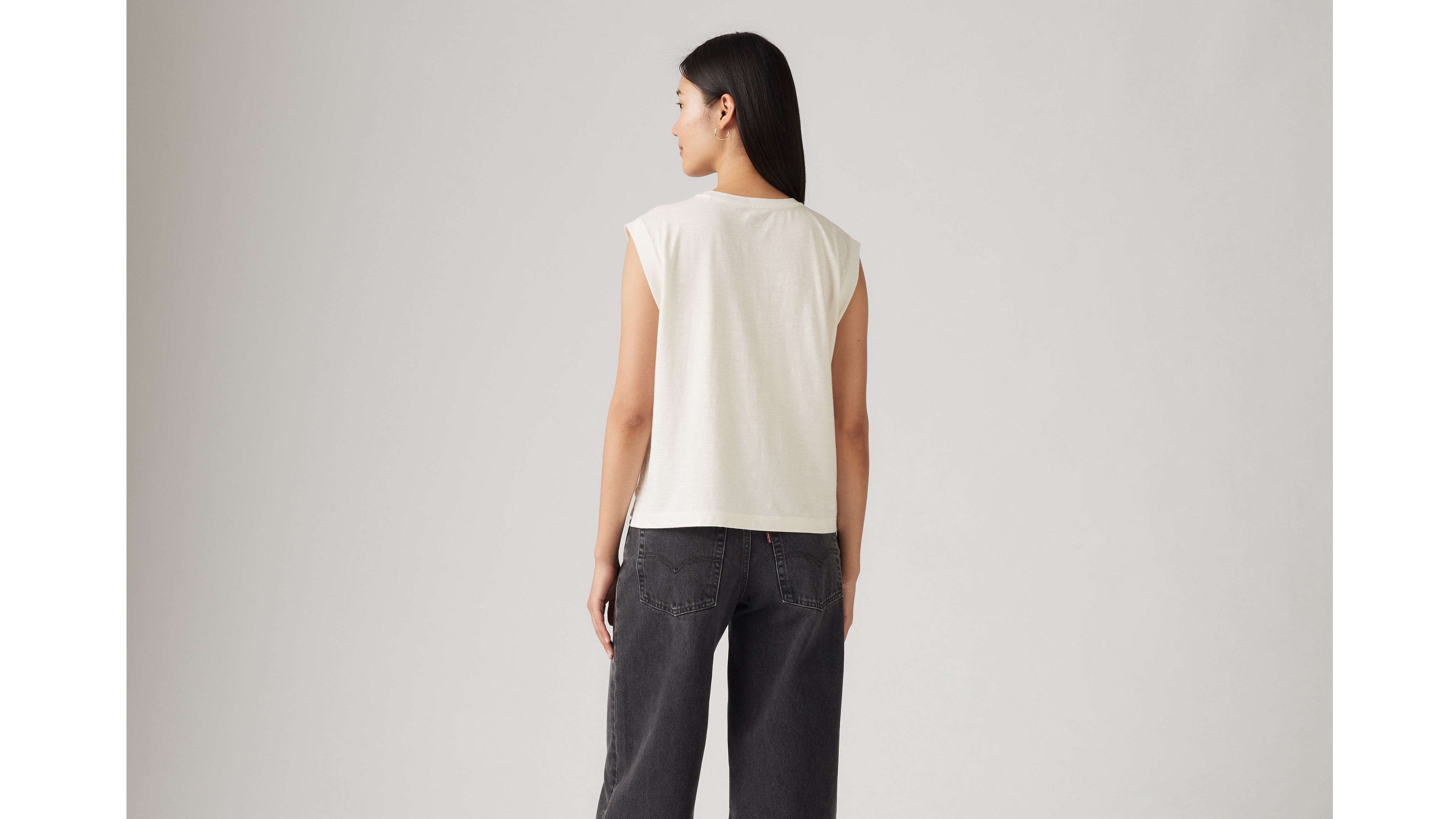 Graphic Boxy Tank Top 3