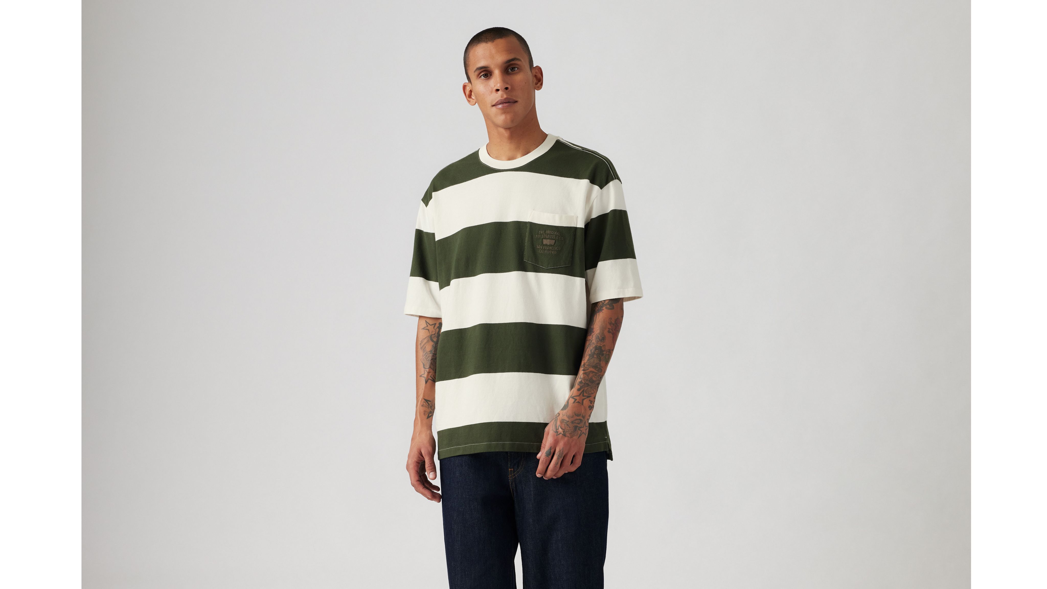Stepped Hem Half-Sleeve T-Shirt 2