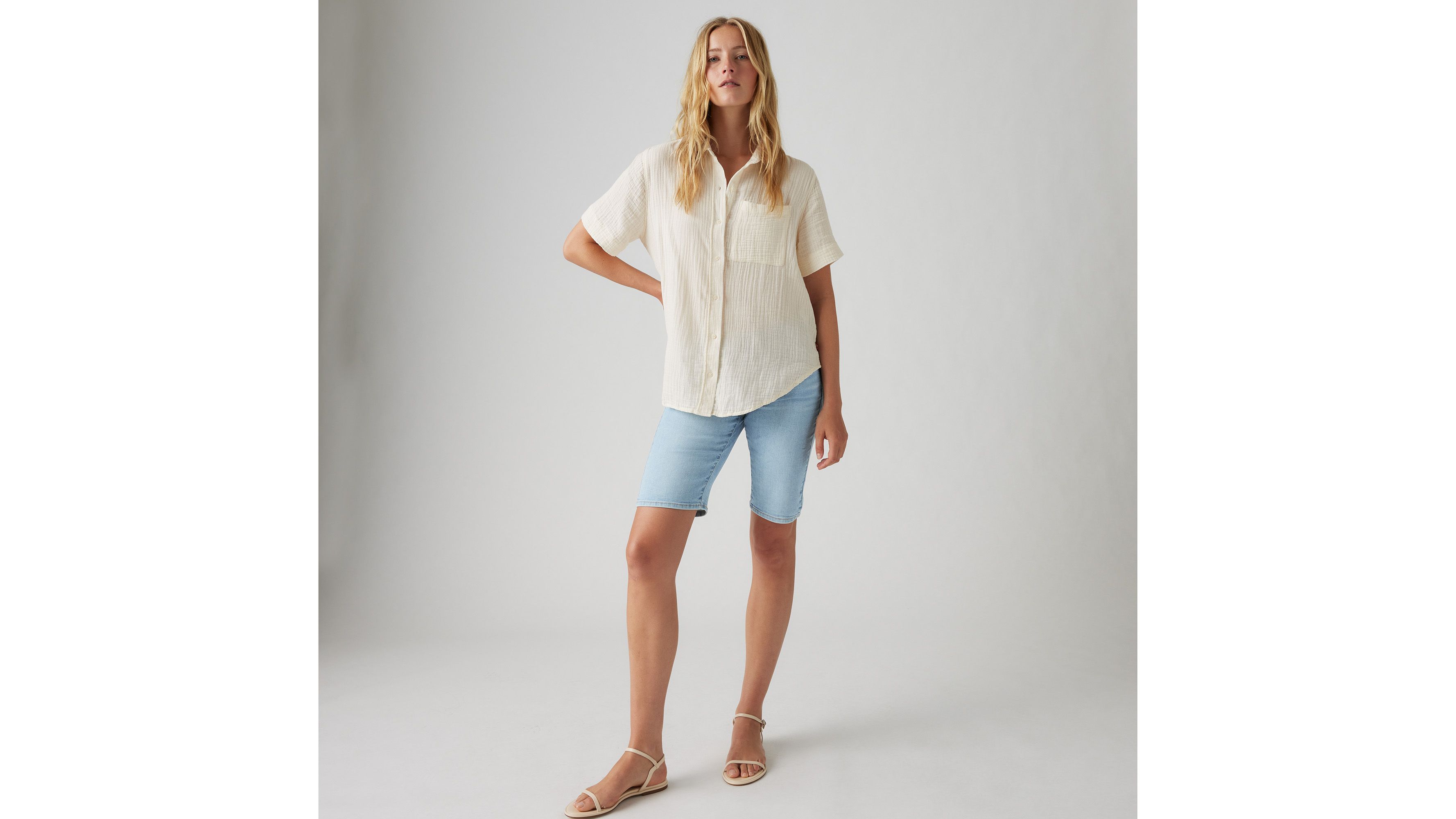 Levi's Shaping Bermuda Shorts In Double Duty Short