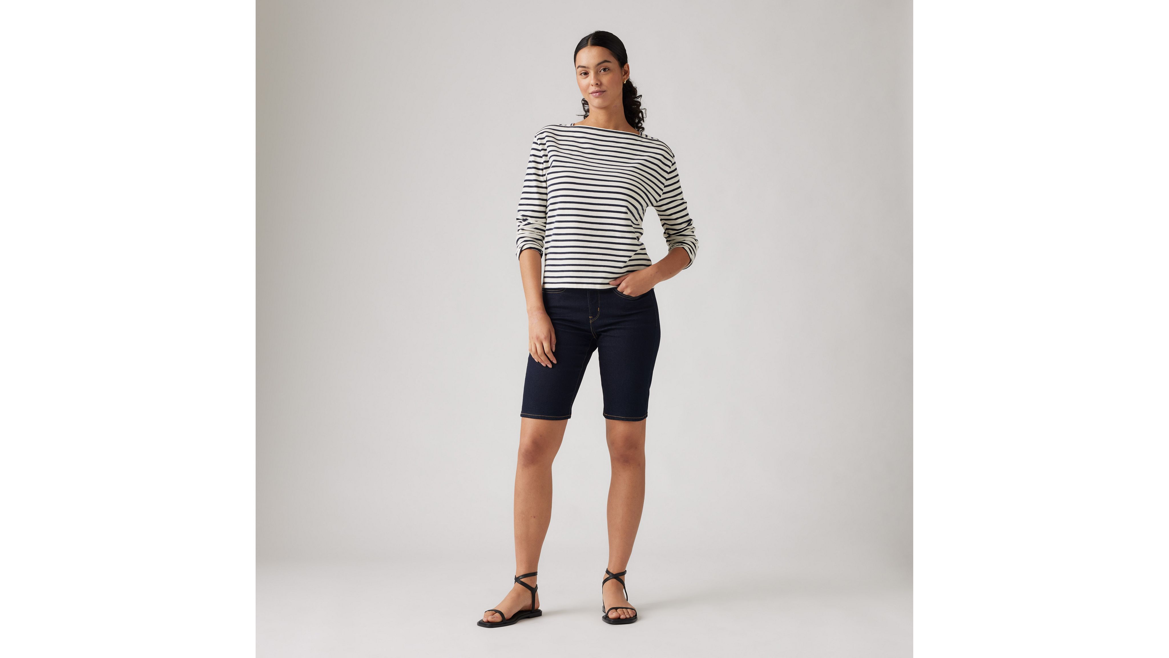 LEVI'S SHAPING BERMUDA WOMEN'S SHORTS 34 
