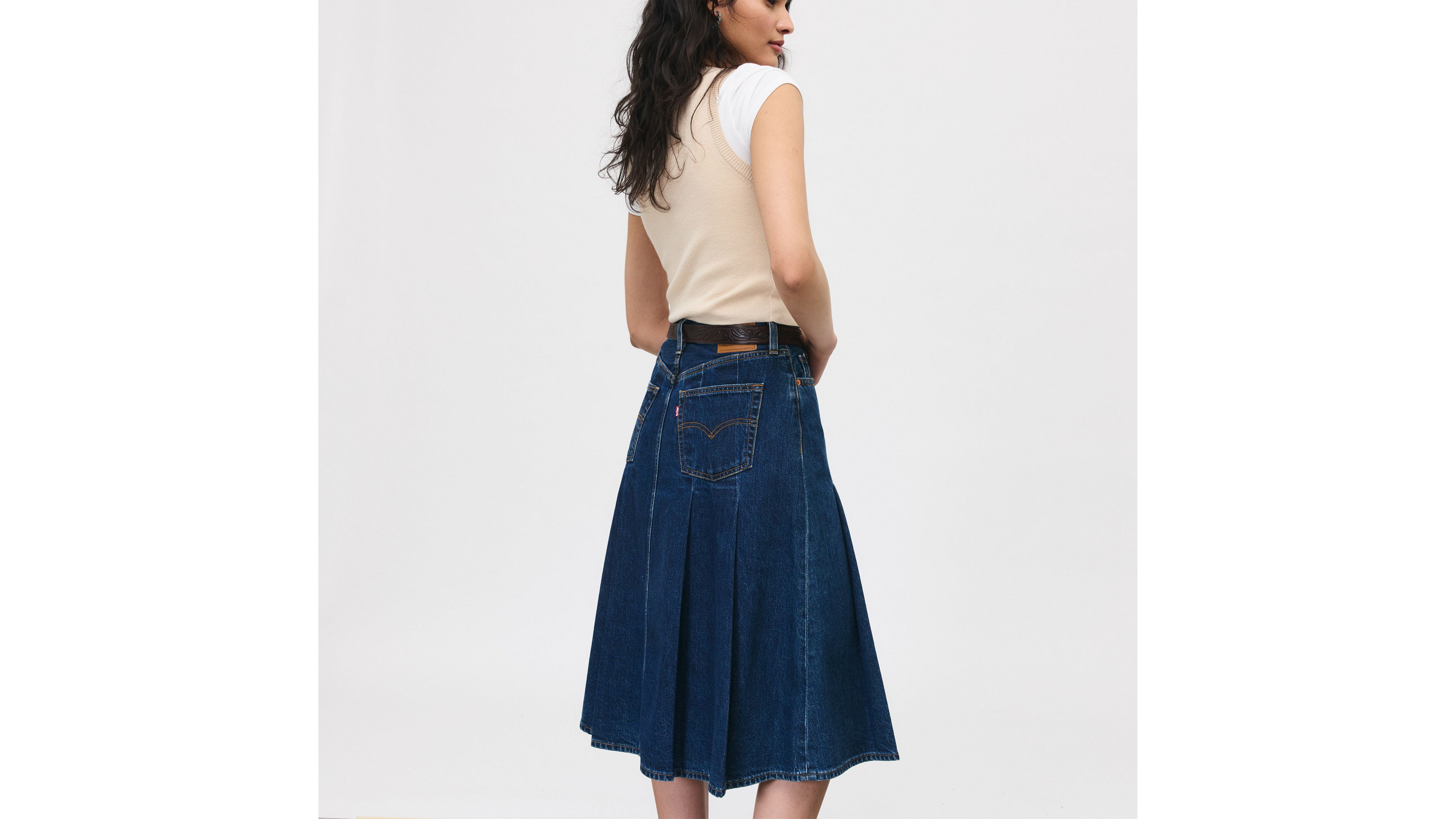 【BAON】Theon Pleated Denim Midi Skirt Pleated Denim Midi Skirt in Essex Wash | Madewell