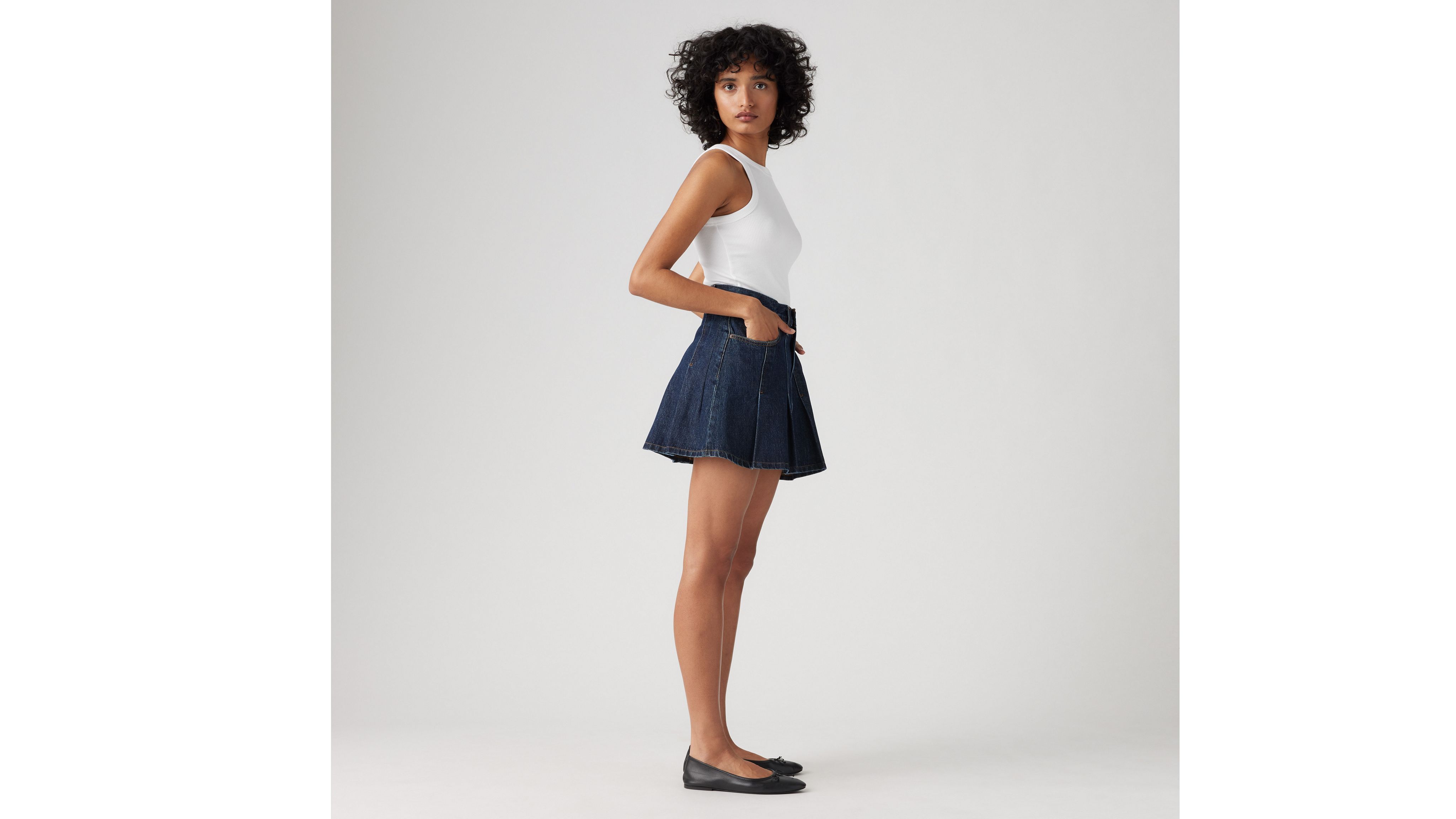 LEVI'S PLEATED MINI SKIRT 