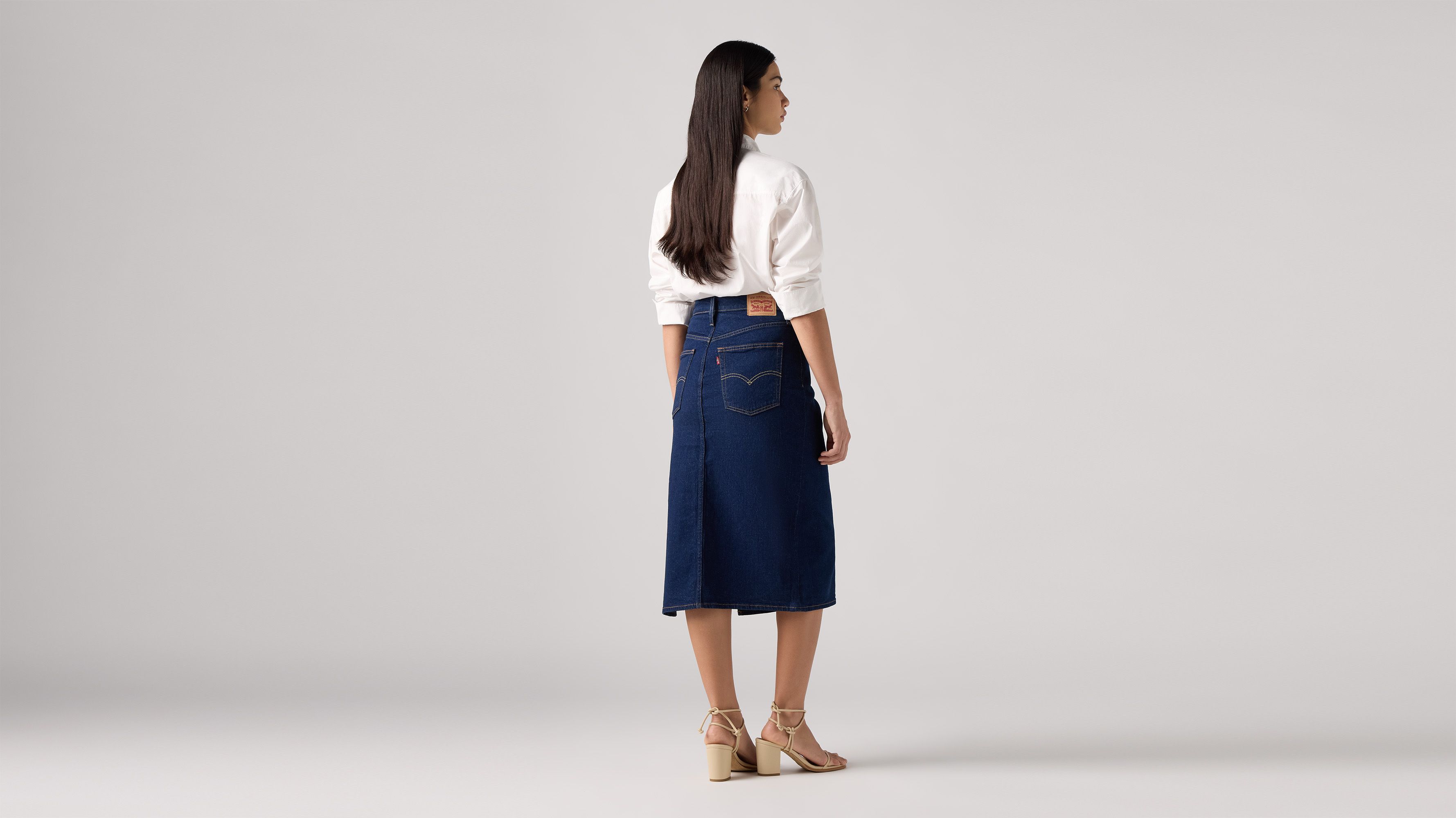 REVE REVE ♥ SLIT CONTRAST SKIRT /追跡付 Reverse Side Slit Skirt - Medium Wash | Levi's® US