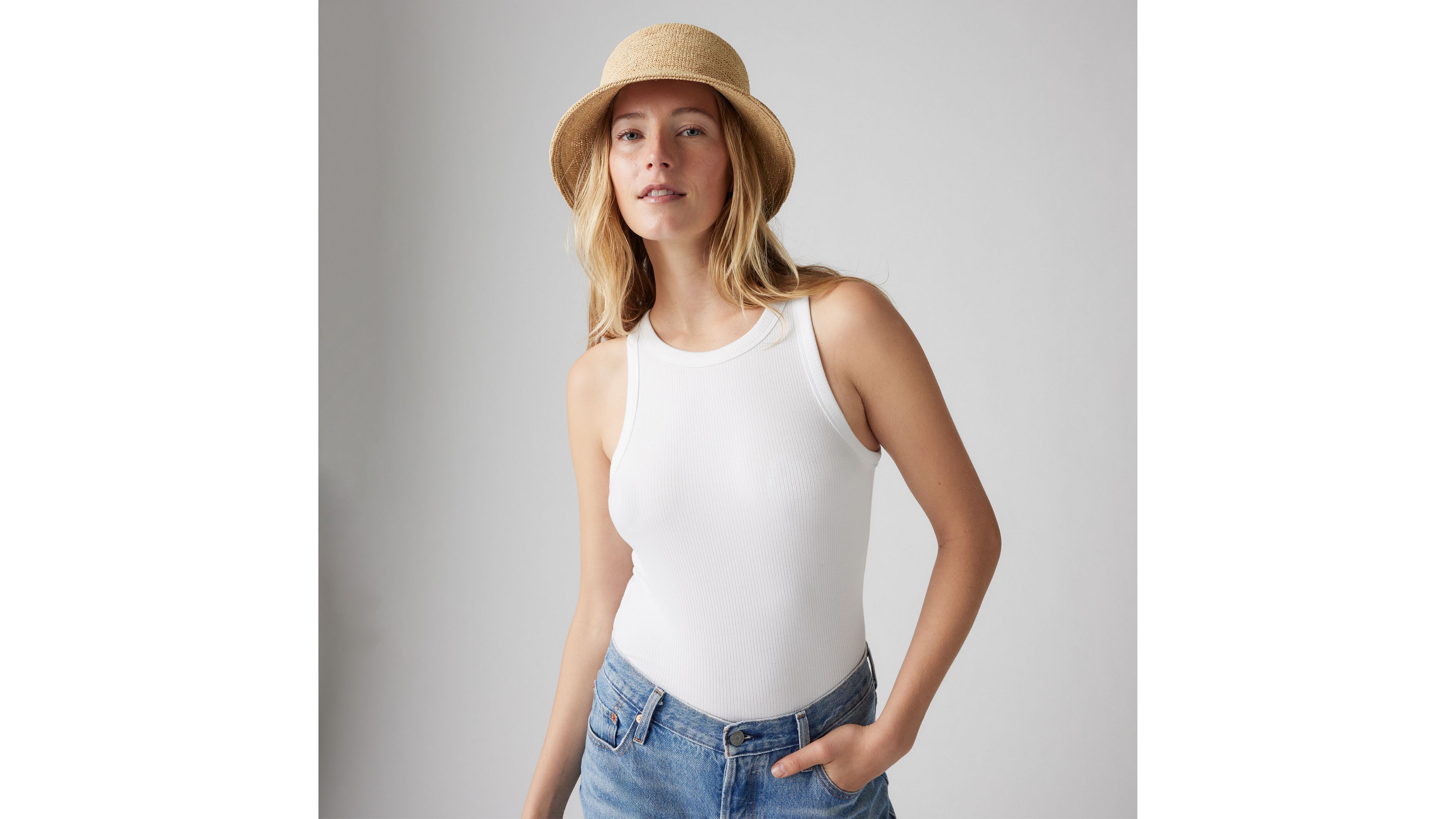 Levi's Straw Bucket Hat In Natural Tan