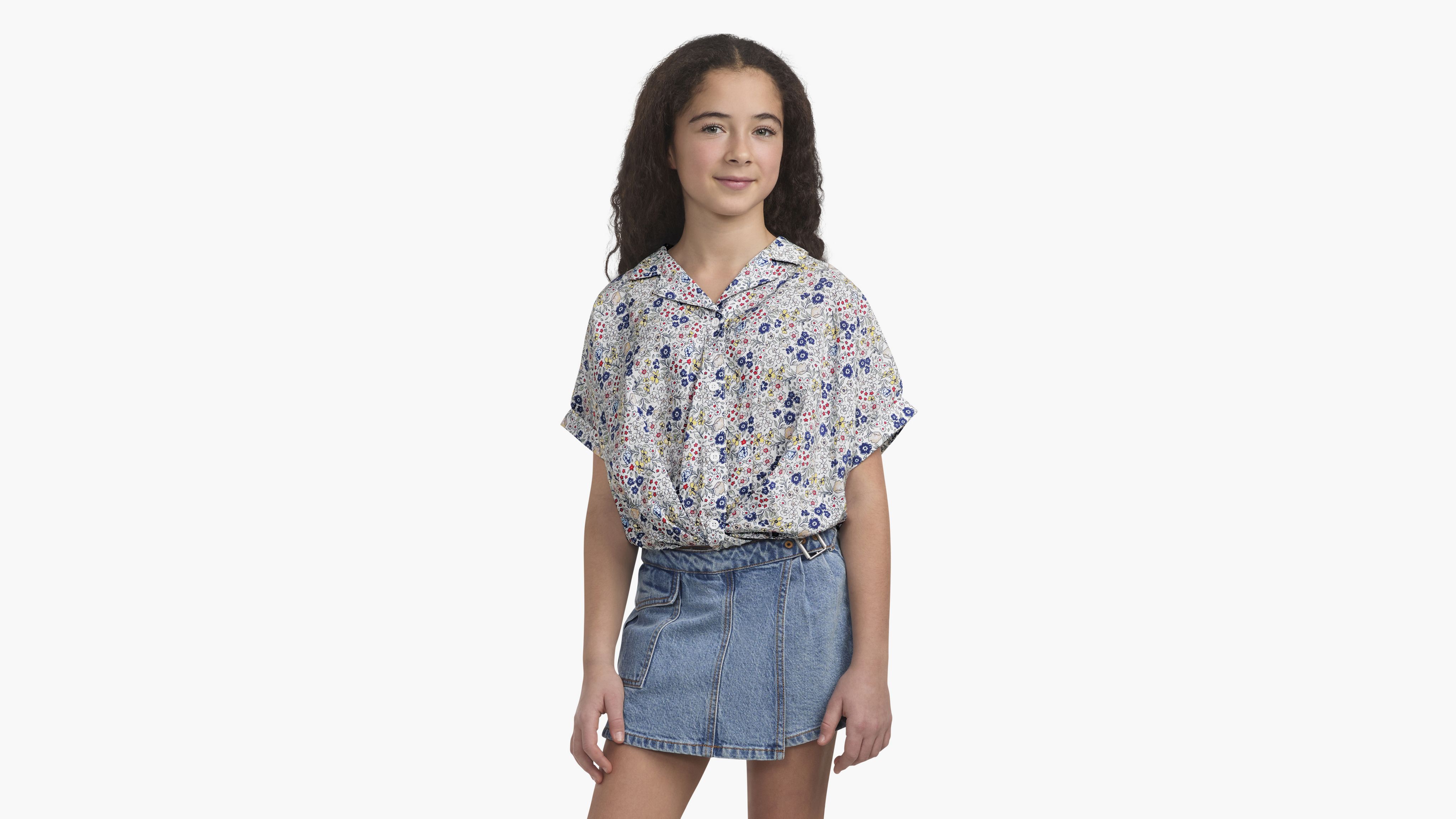 Levi's® Floral Twist Button Up Top 2