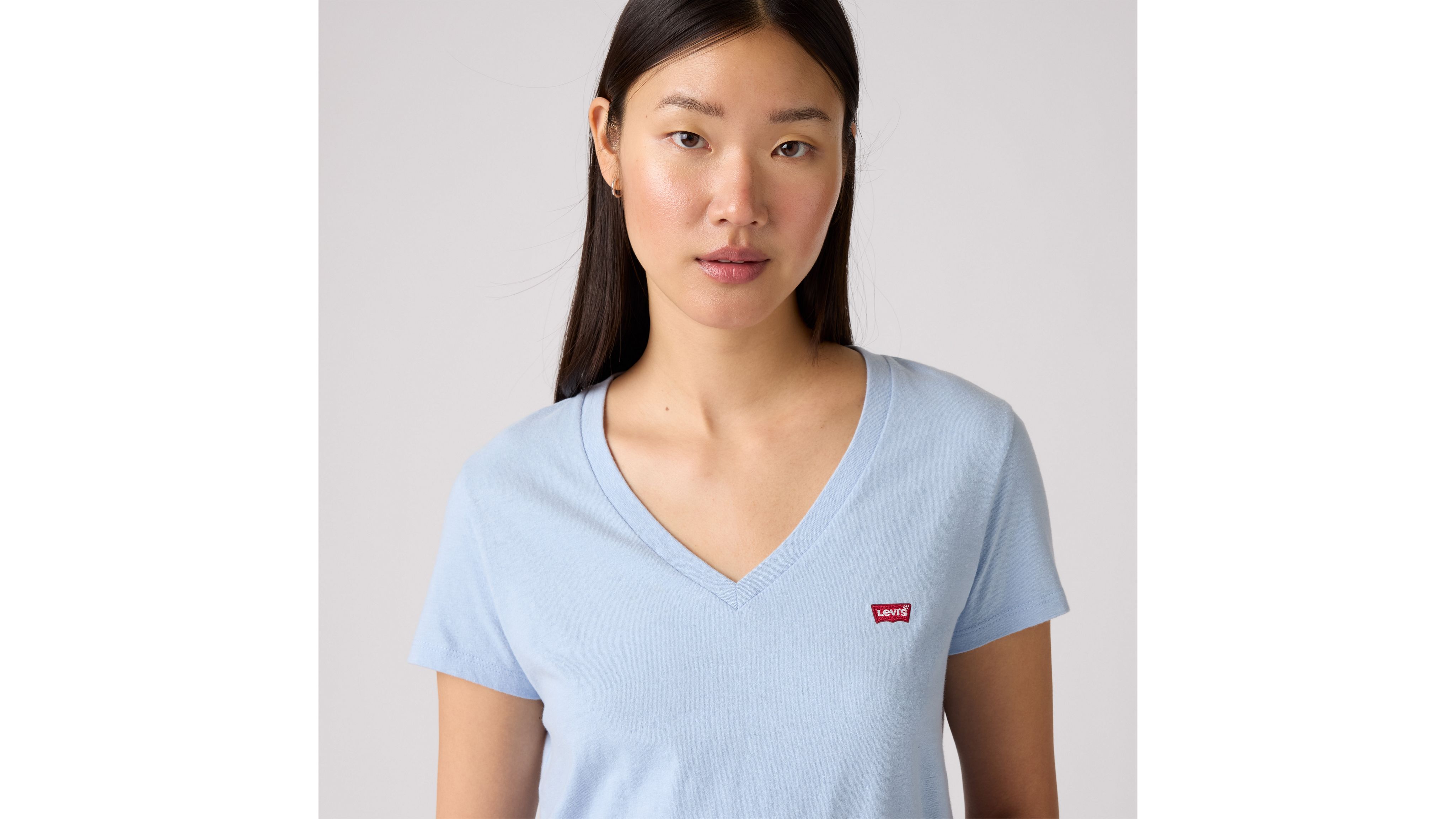 Perfect V-Neck Tee 4