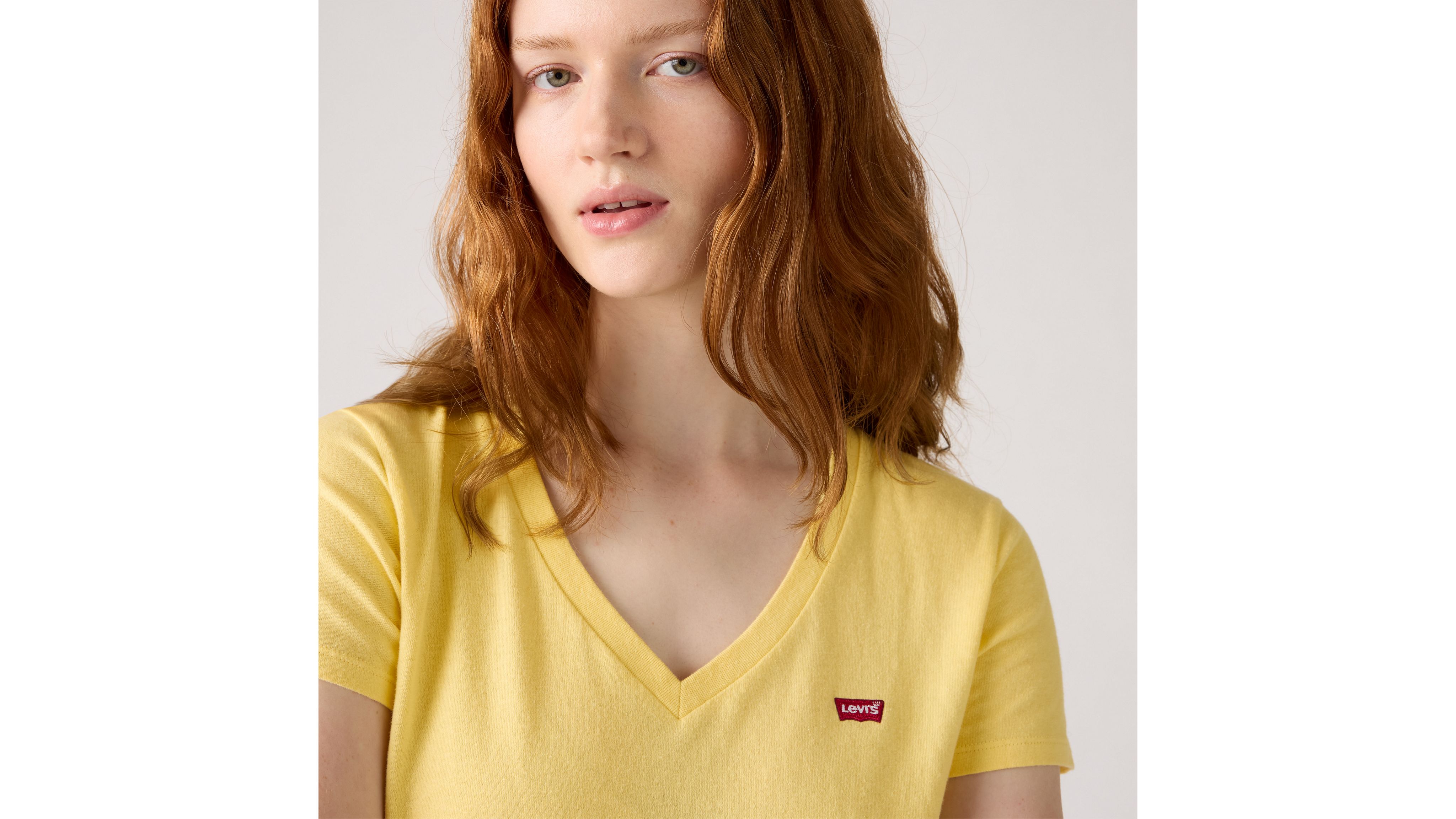 Perfect V-Neck Tee 4