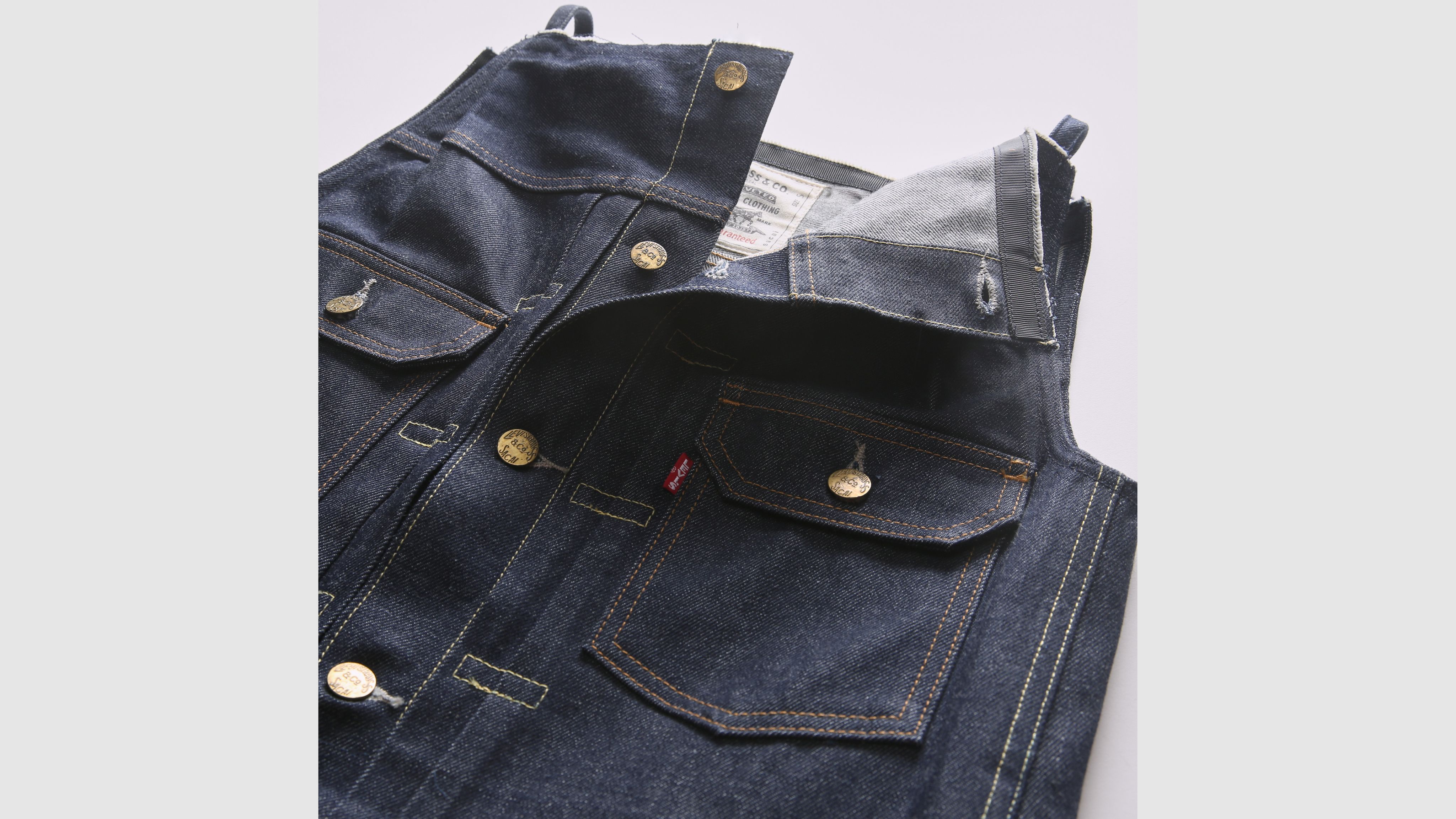 1 Levi's® x sacai Women's Denim Jumpsuit Sacai: Women's Levi's Denim Jumpsuit (Indigo) | DSML E-SHOP