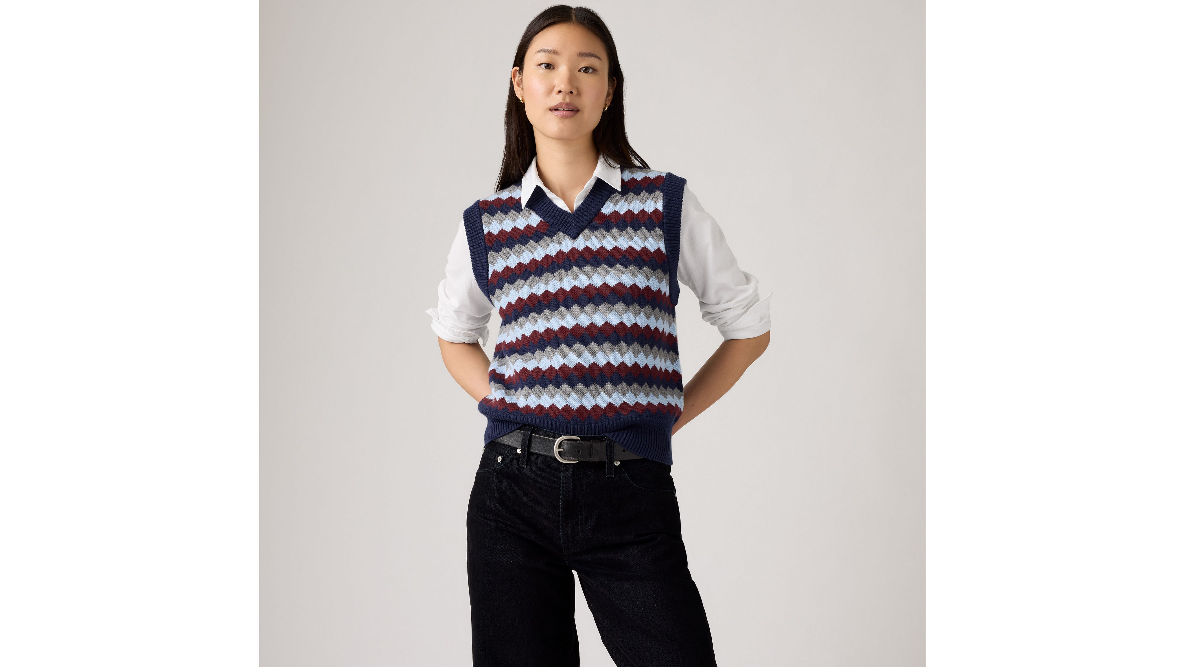 Charlie V-Neck Vest 1