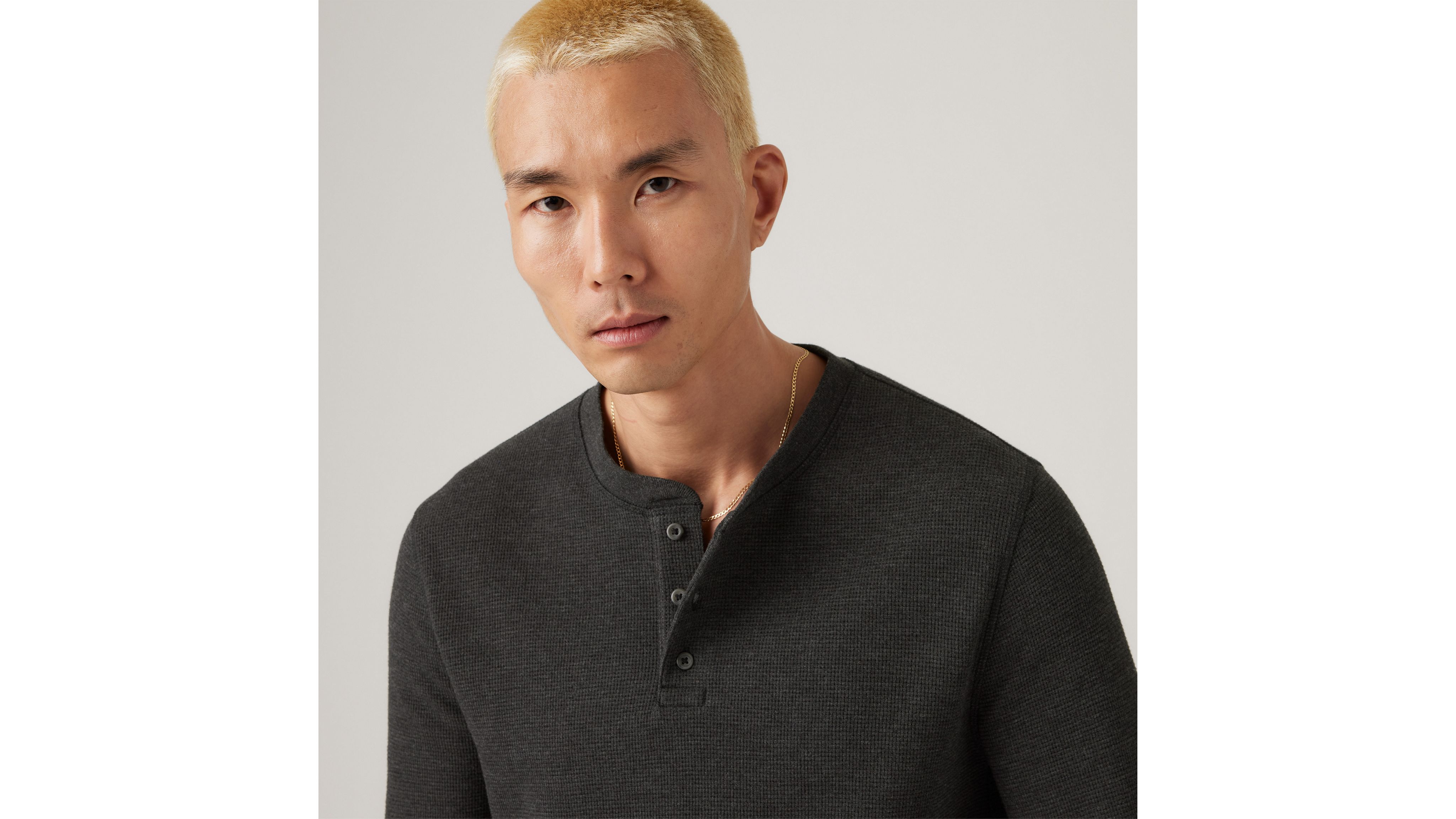Levi's Long-sleeve Dry Goods Henley In Black