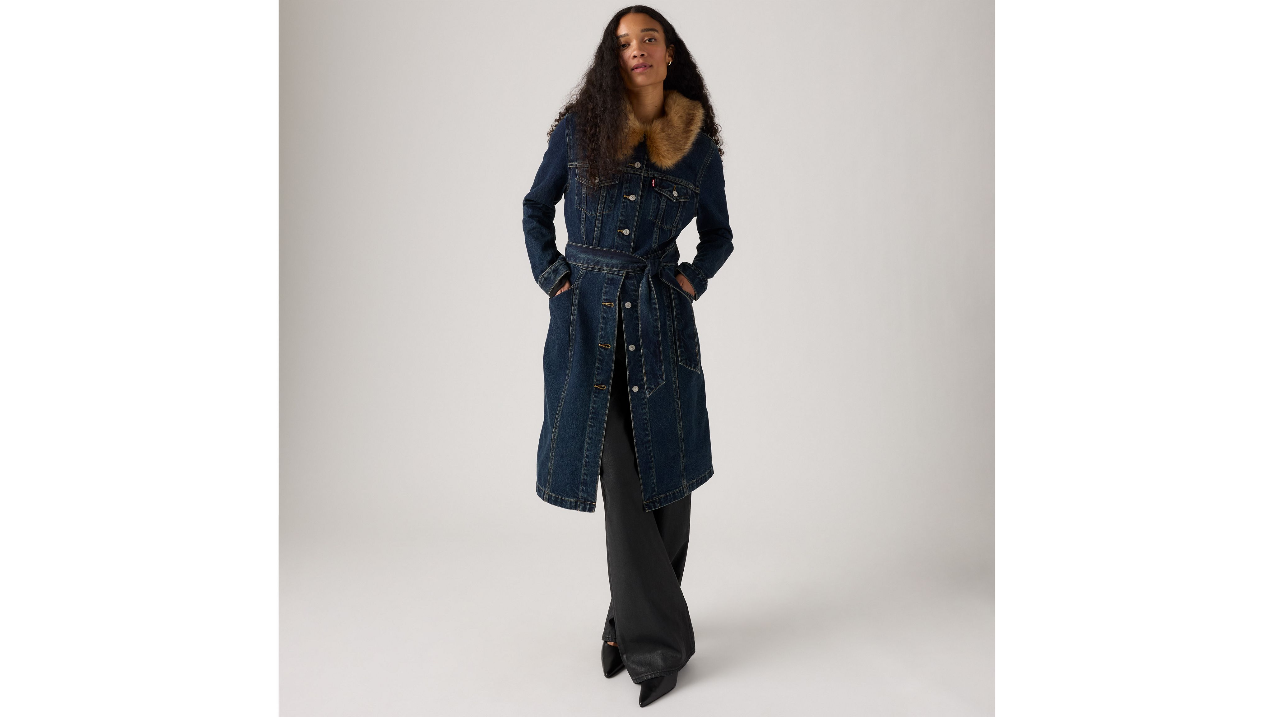 Longline Fur Trucker Jacket - Blue | Levi's® FI