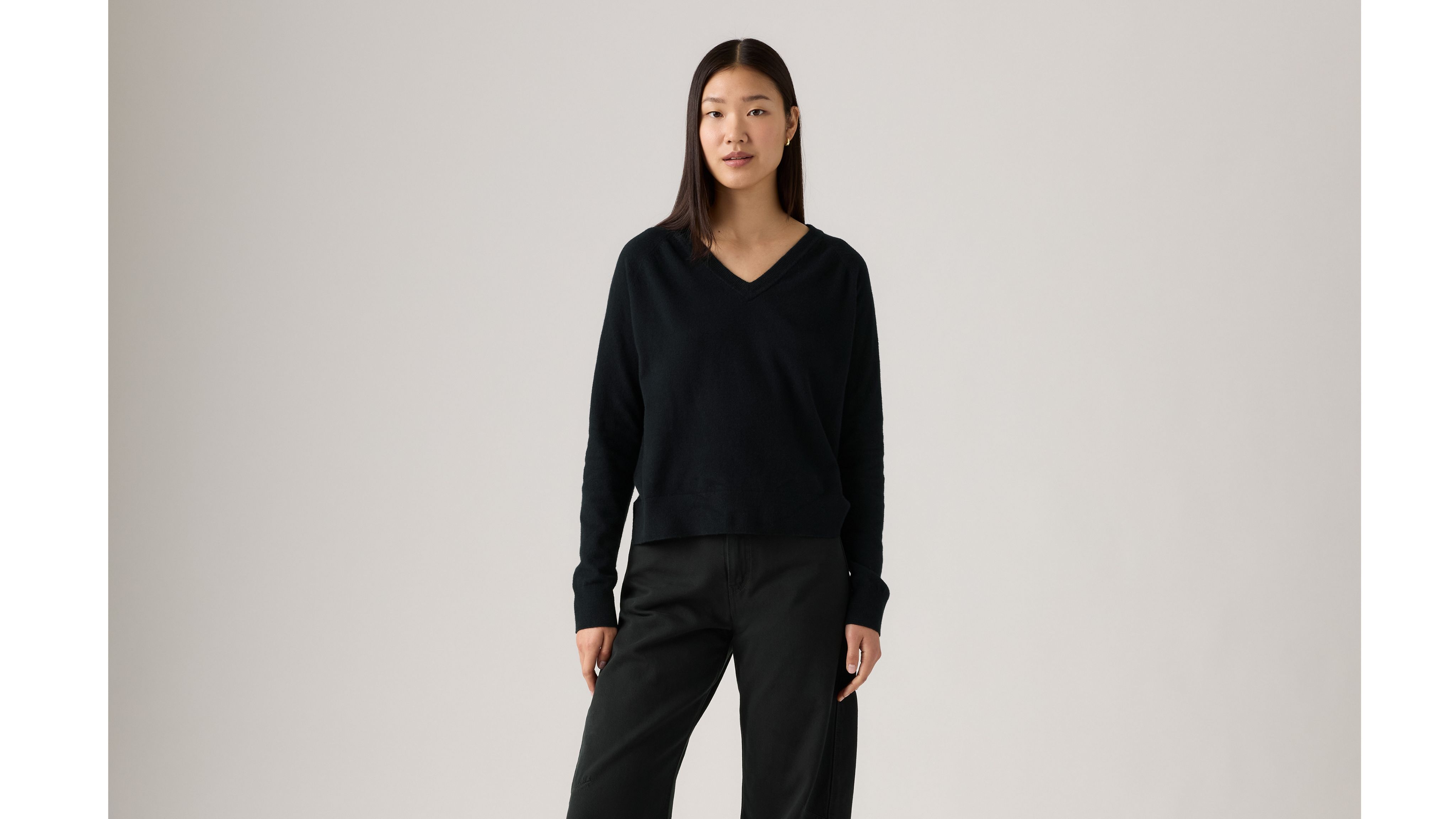 Supersoft V-Neck Pullover Sweater 15