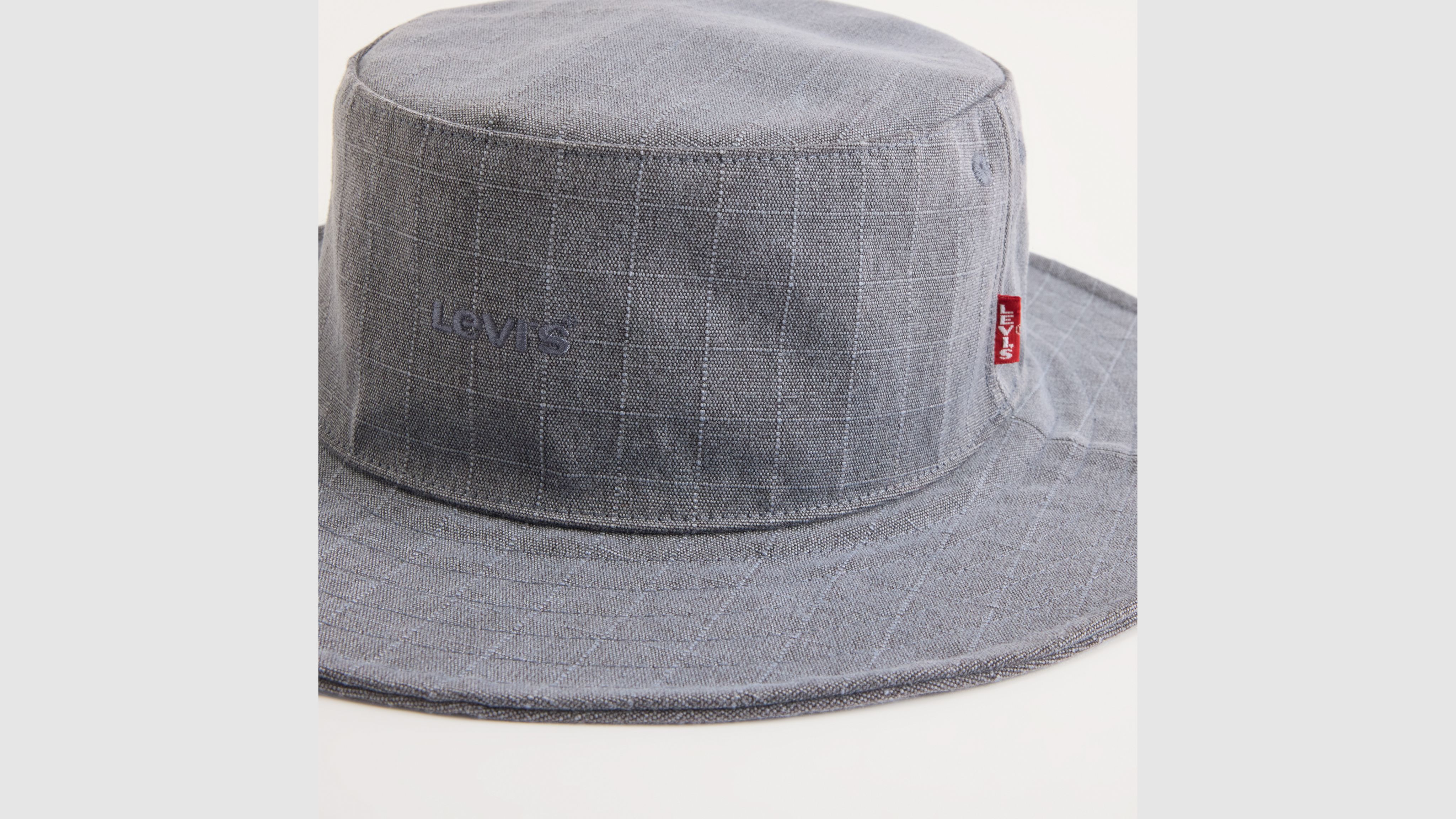 Bucket Hat con cordón ajustable 4