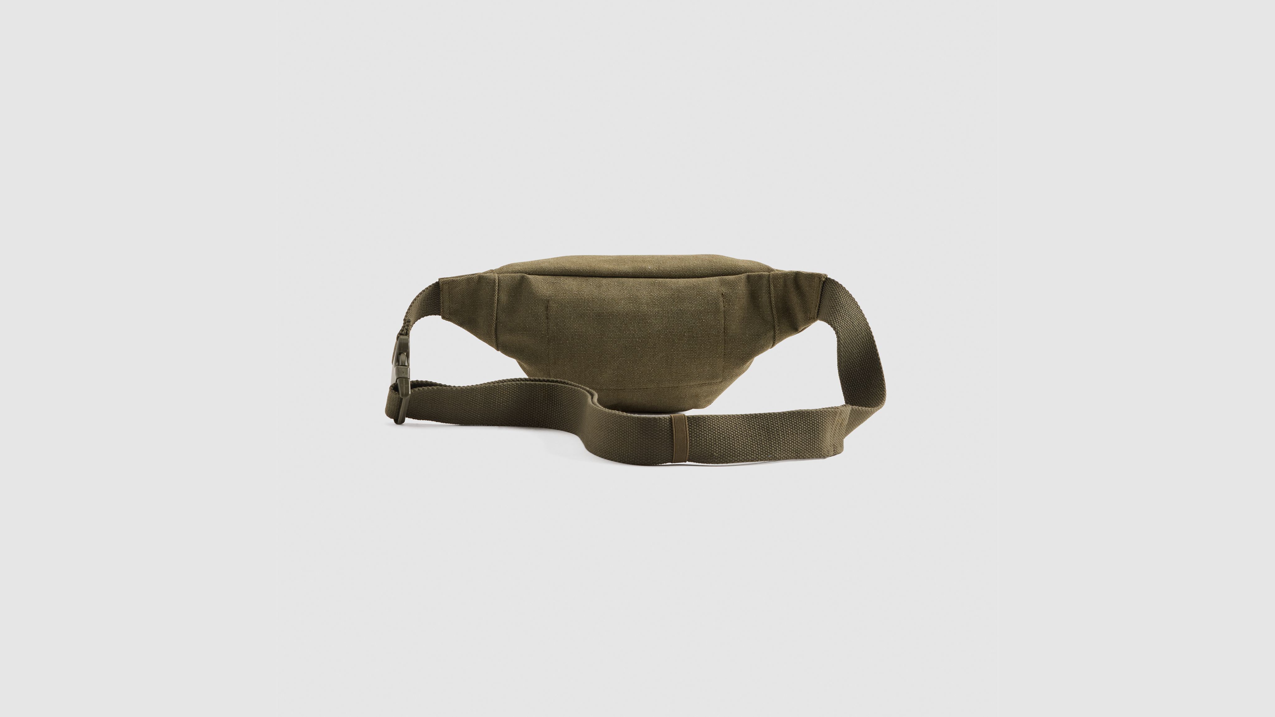 Levi's® Duboce Sling Bag 3