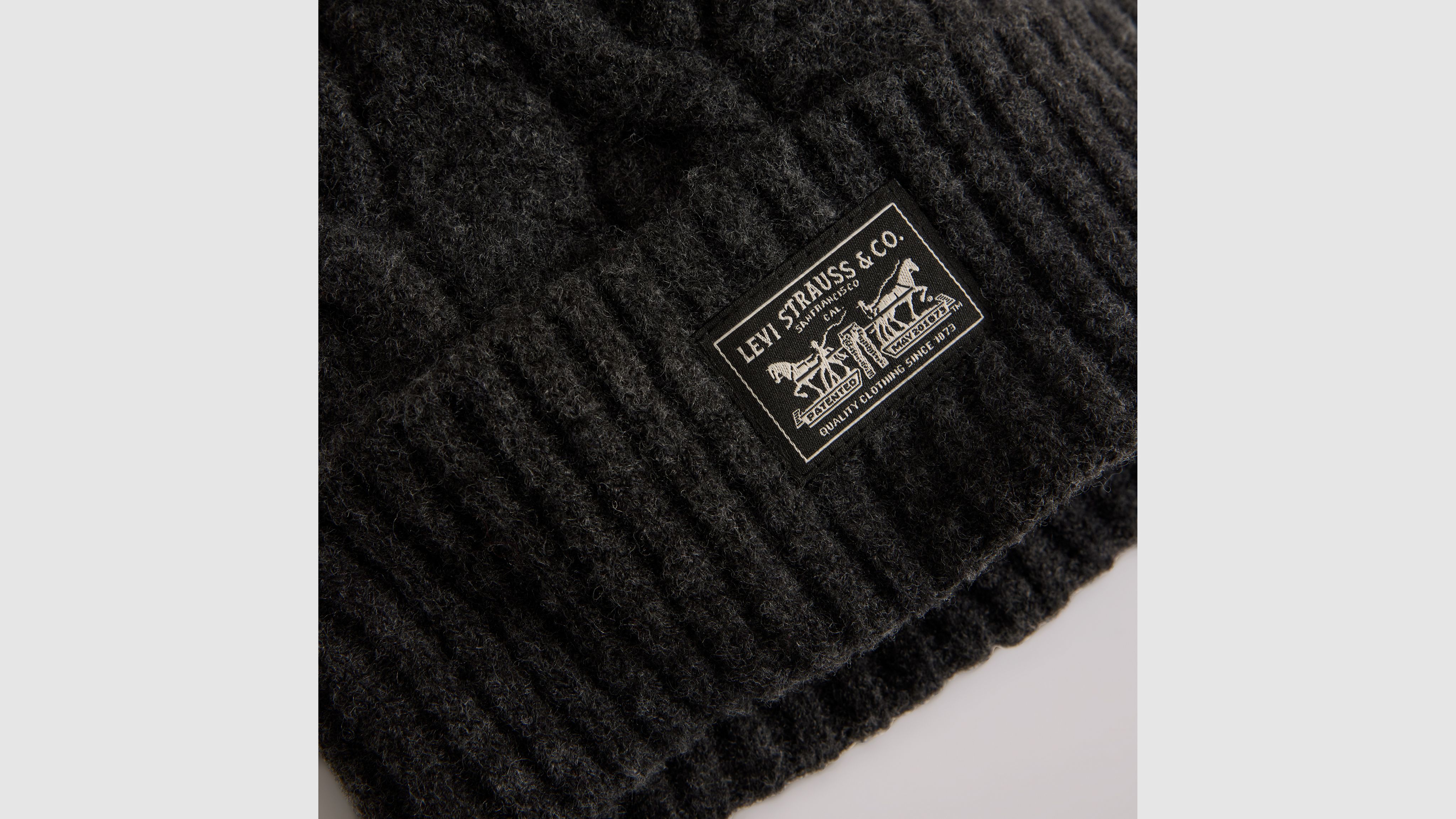 Backpatch Women's Beanie