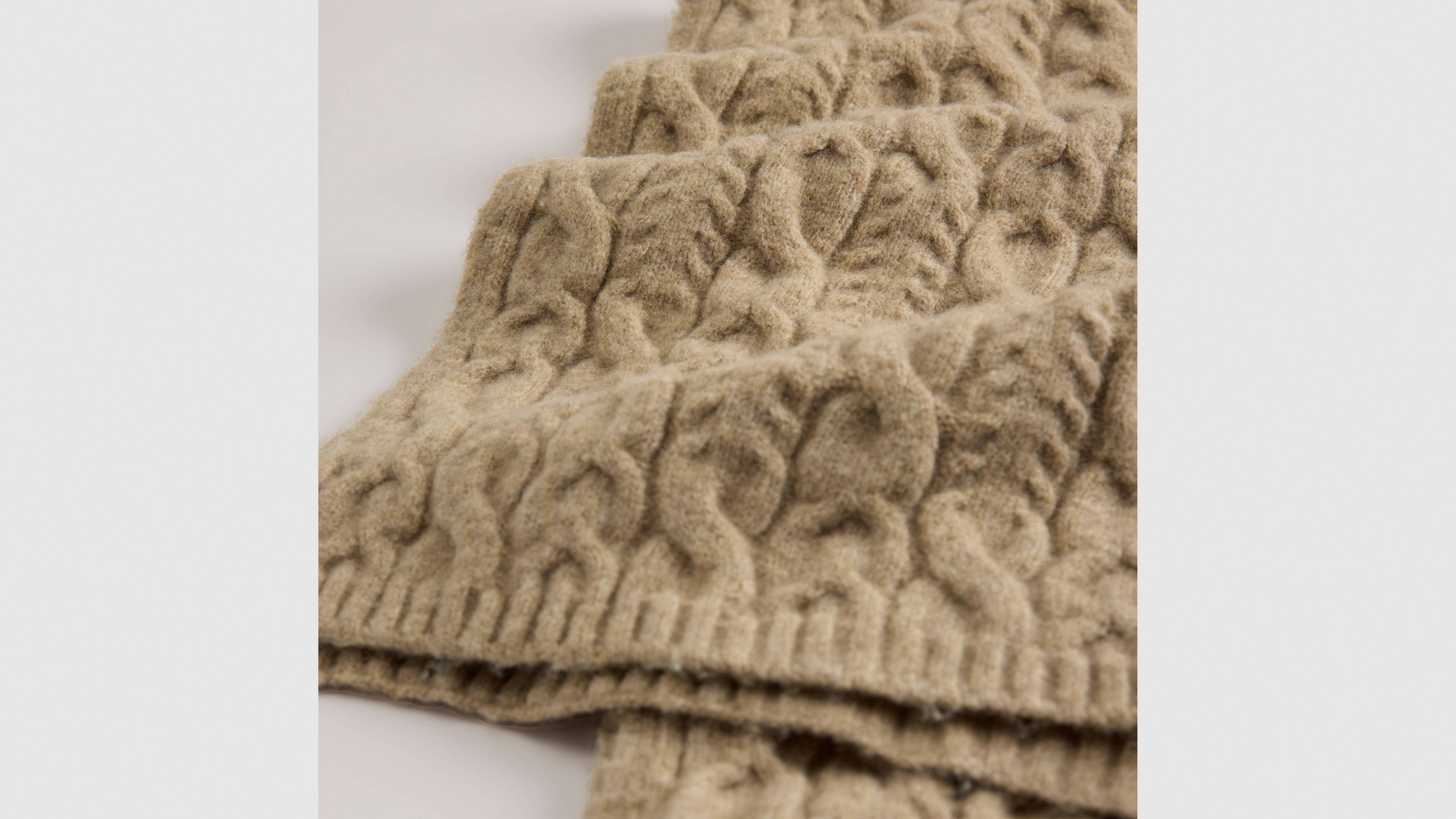 Levi's Women's Backpatch Scarf One Size In Neutral