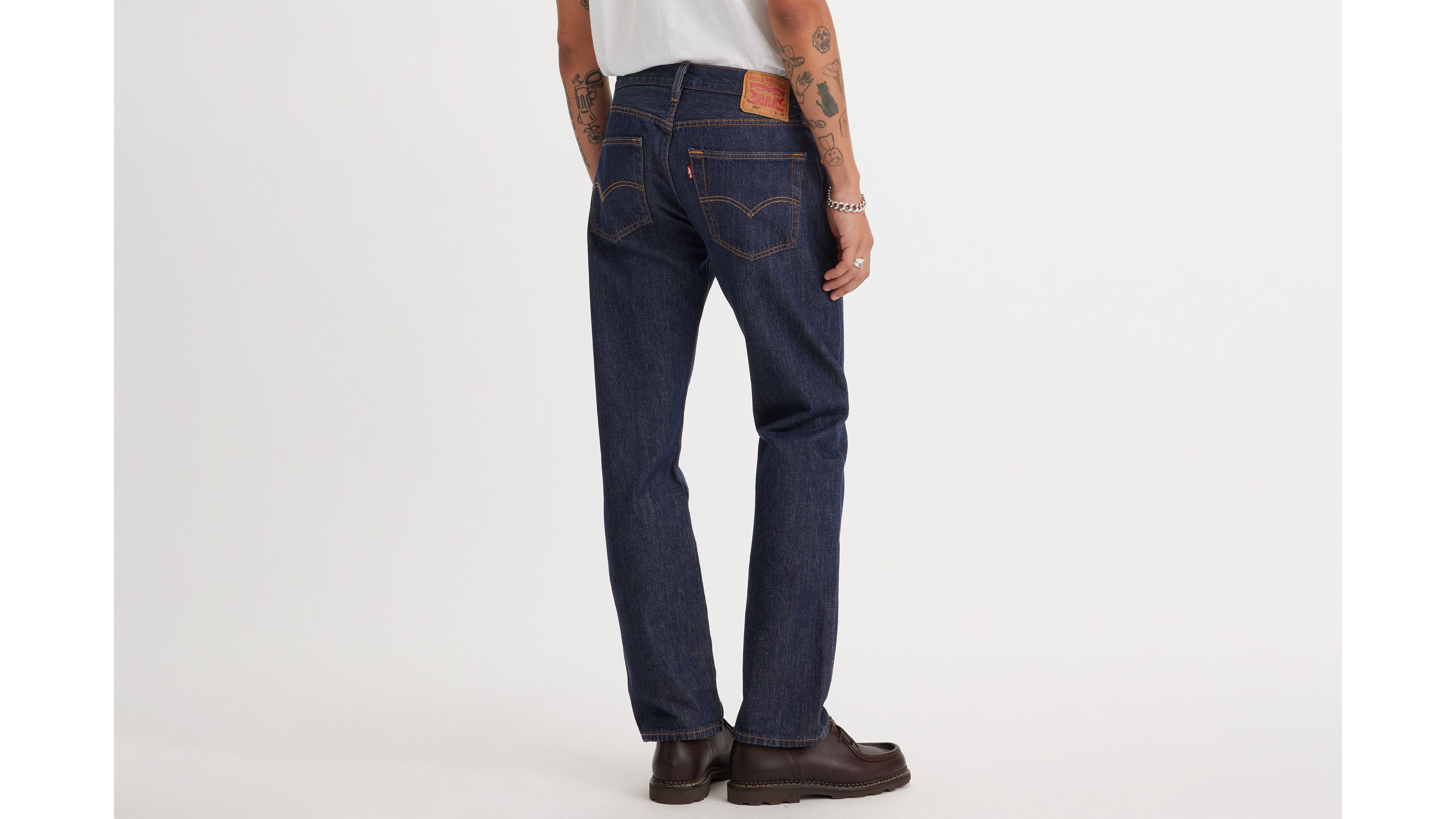 Leg opening cheap levis 511