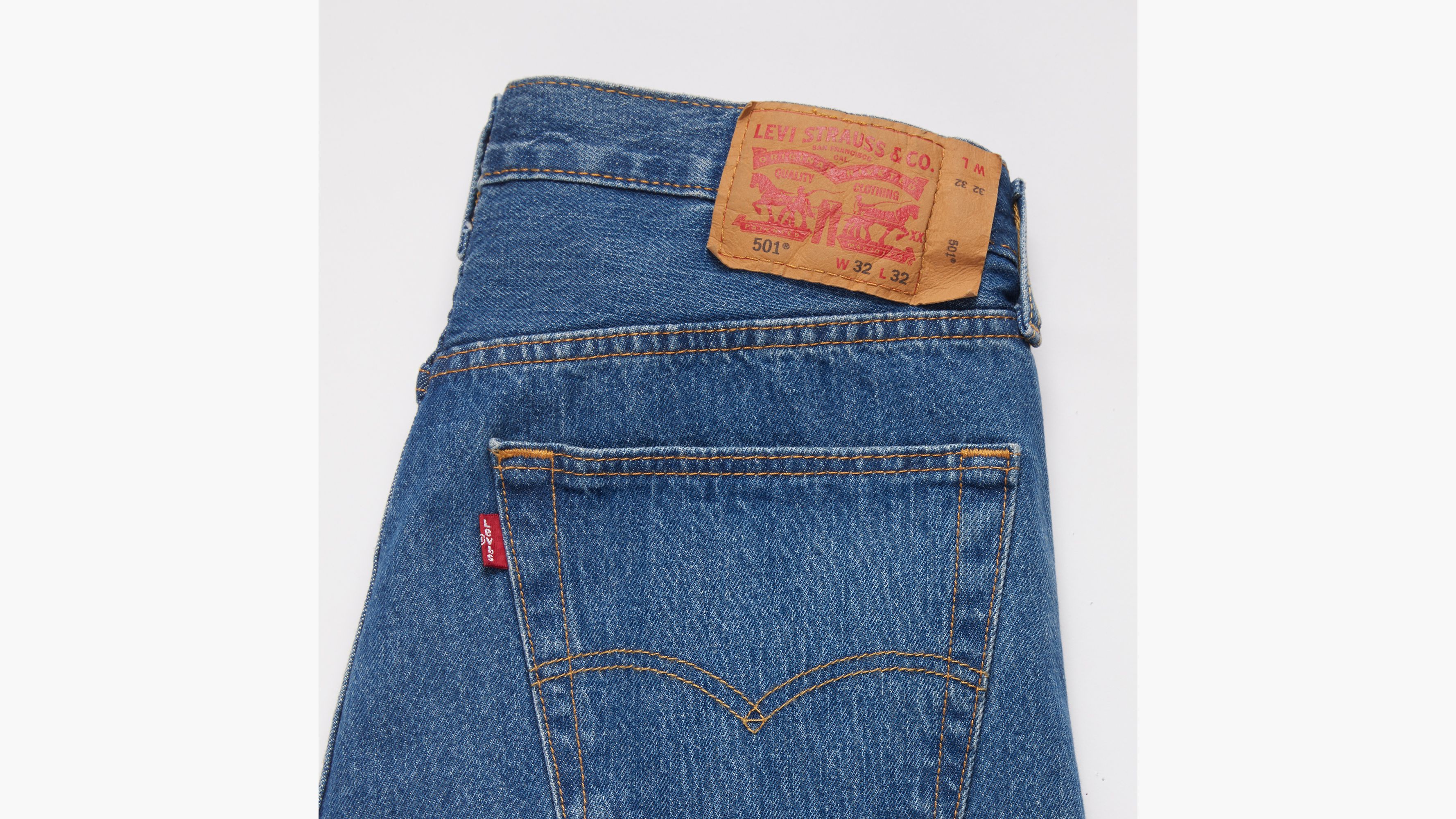 Levi's Men's 501 Original Fit Jean, Medium Stonewash, 28x34 : :  Clothing, Shoes & Accessories