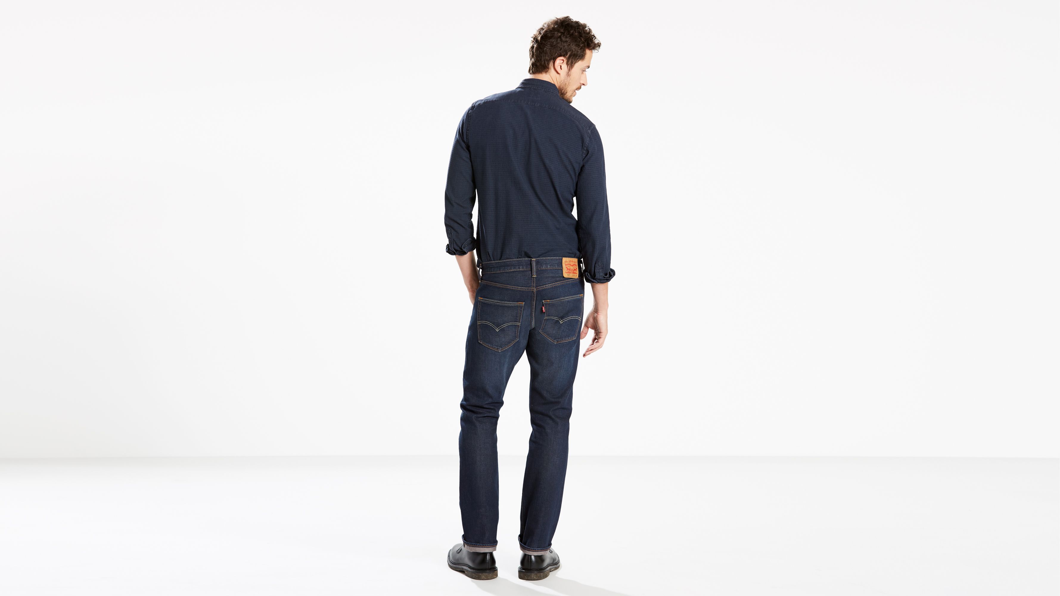 Levis 501 store dark wash