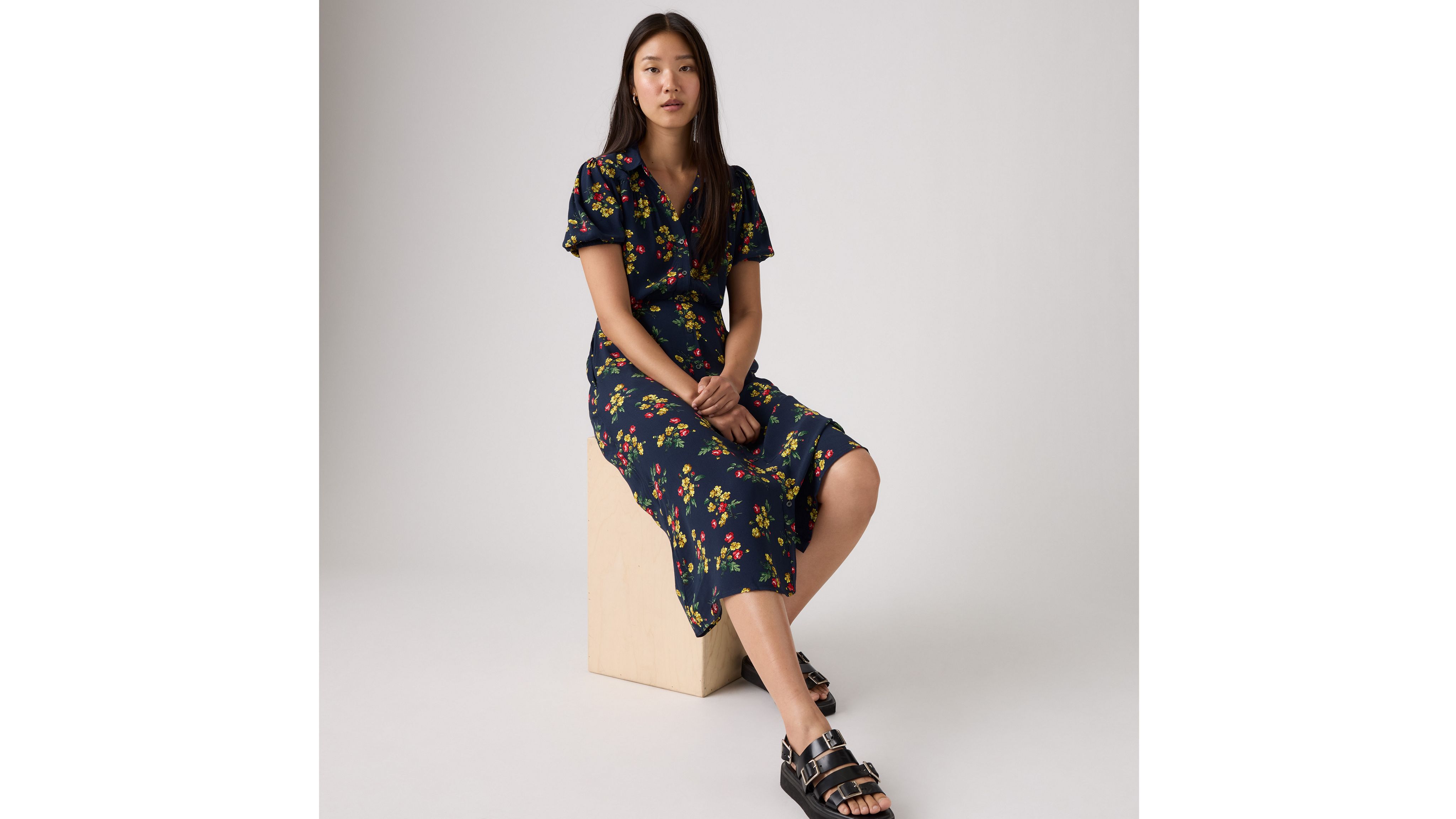 Levi's Rosa Short-sleeve Midi Dress In Blue