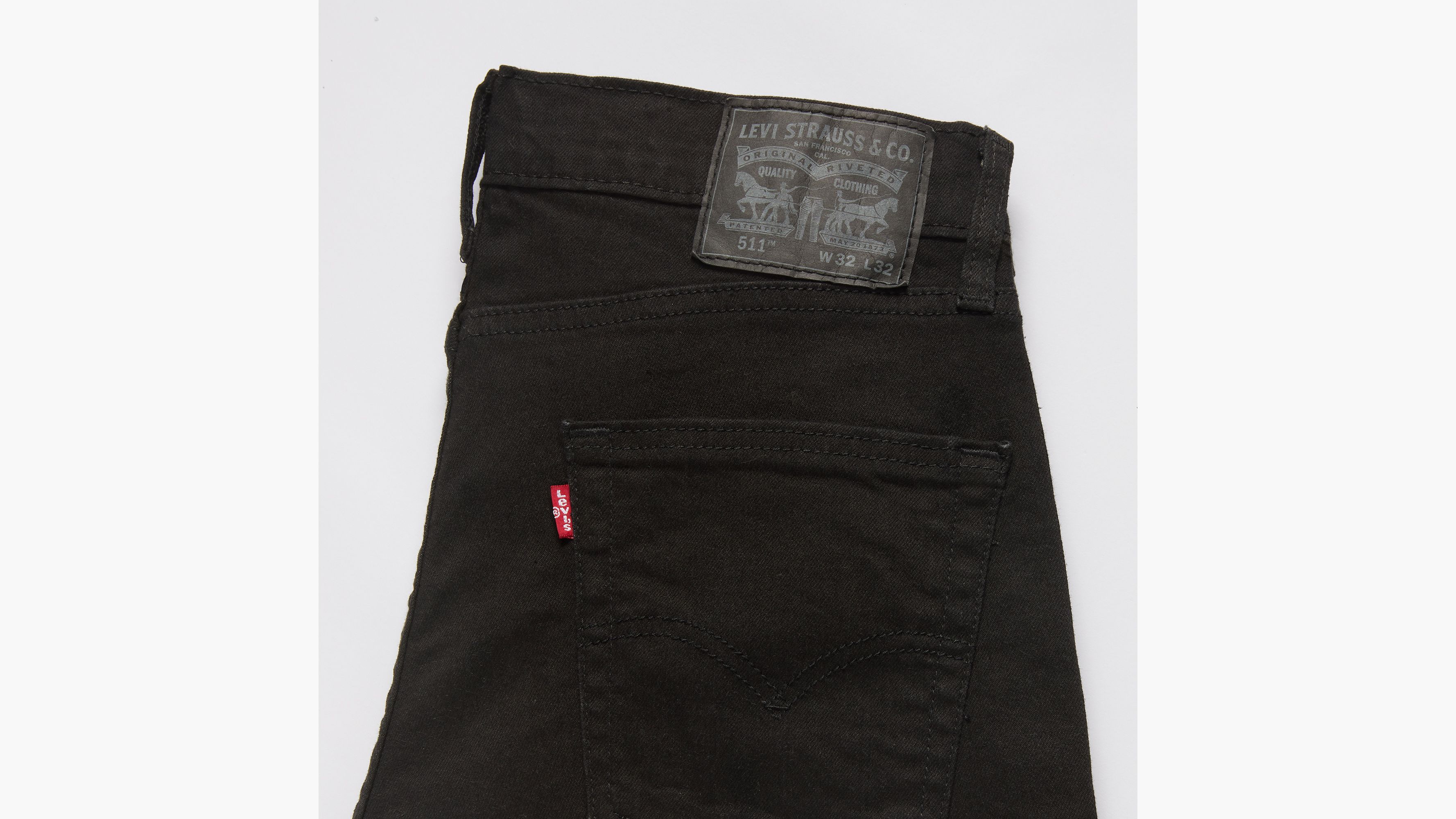 Levis 511 2025 etiqueta negra