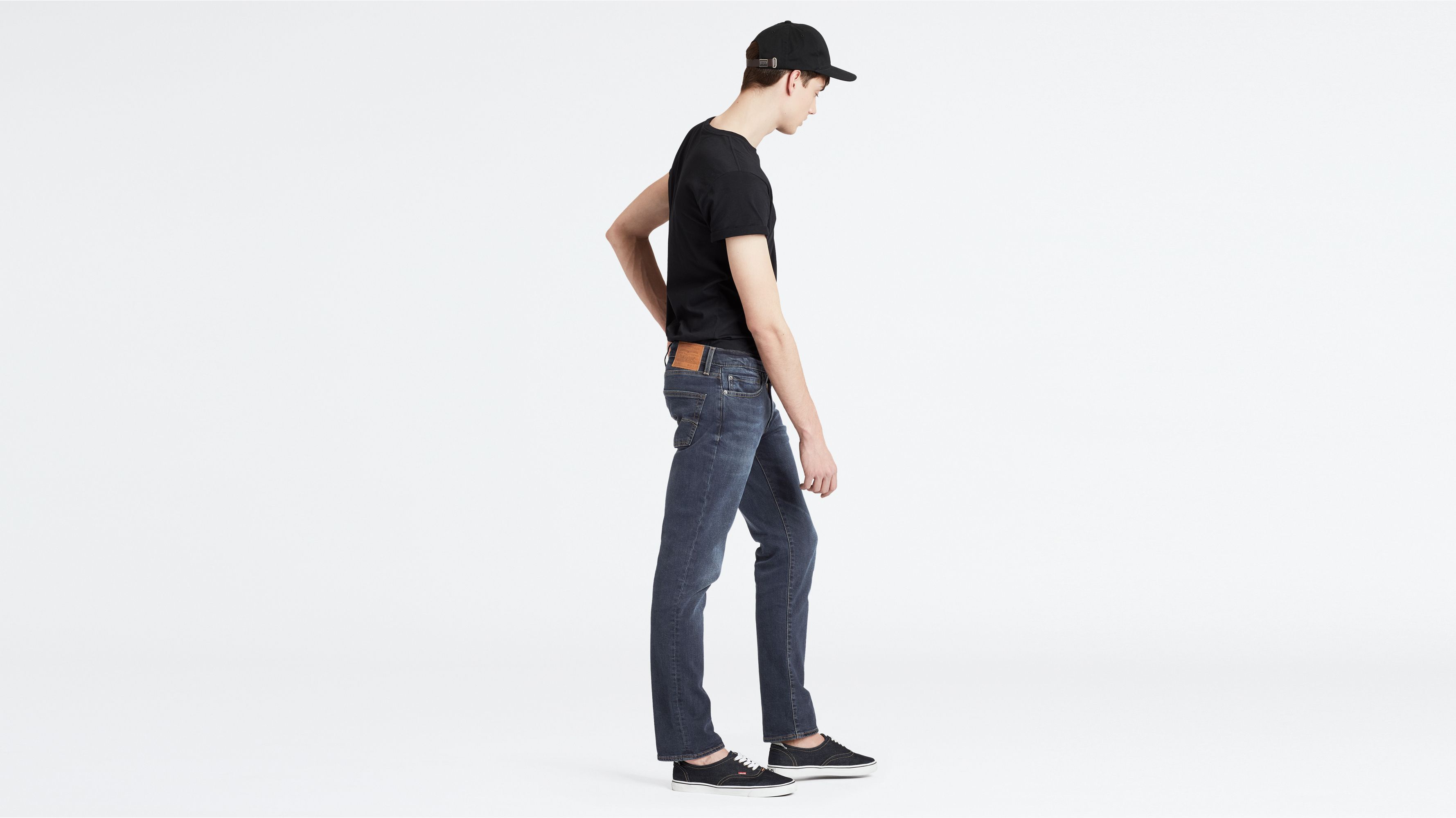 slim fit jeans