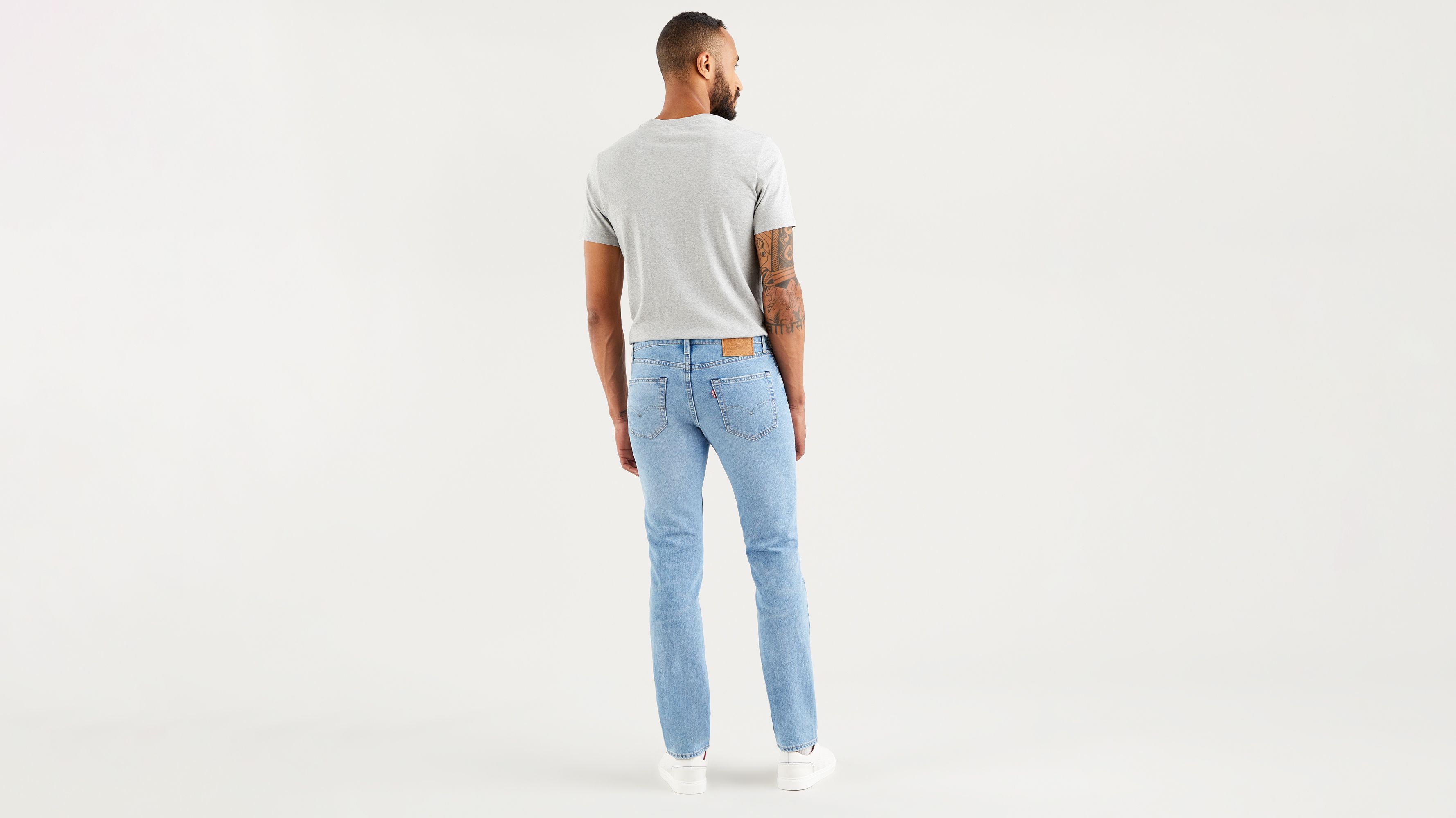 501 slim fit levi's