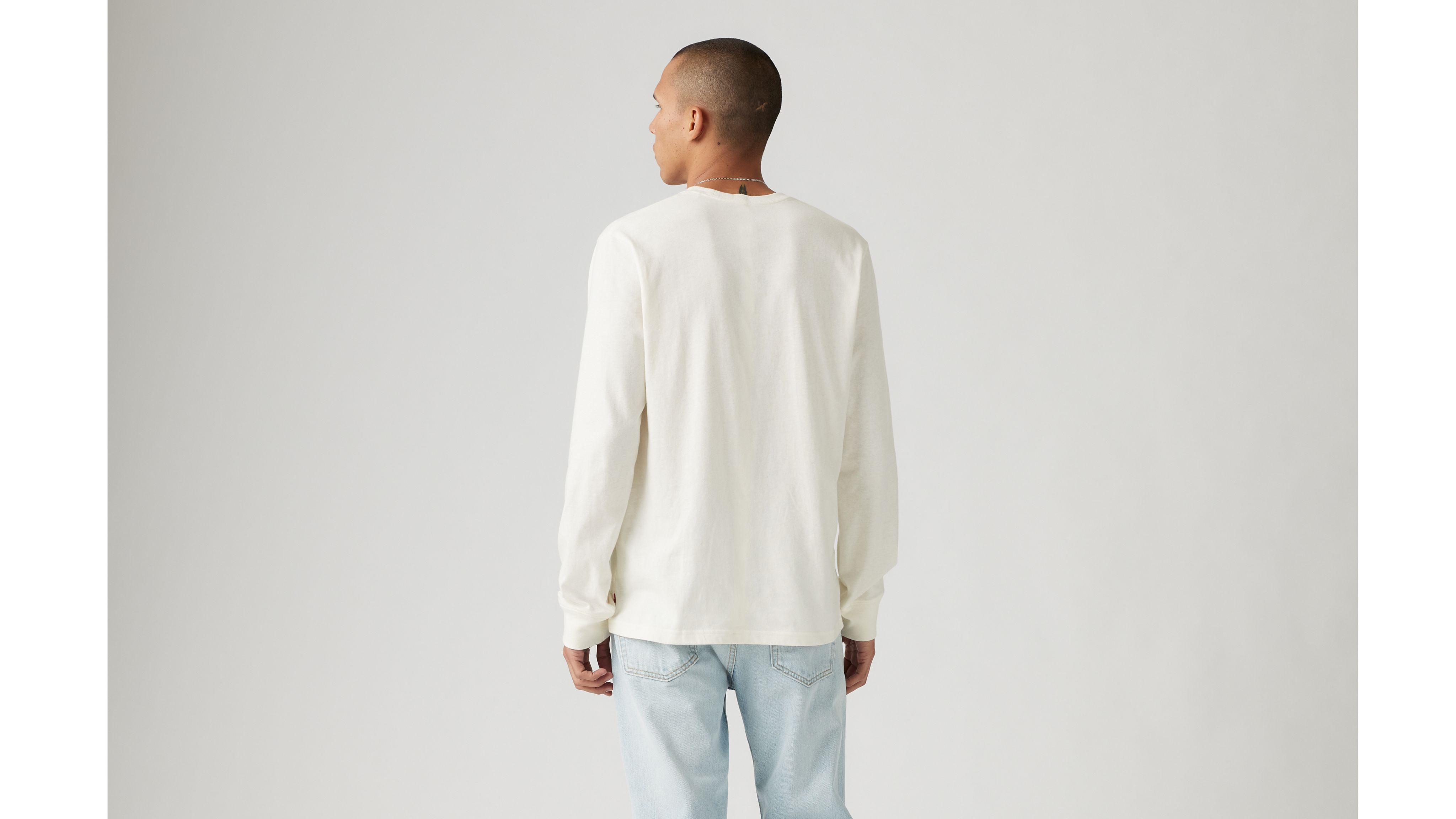 Relaxed Fit Long Sleeve Graphic T-shirt - White | Levi's® US
