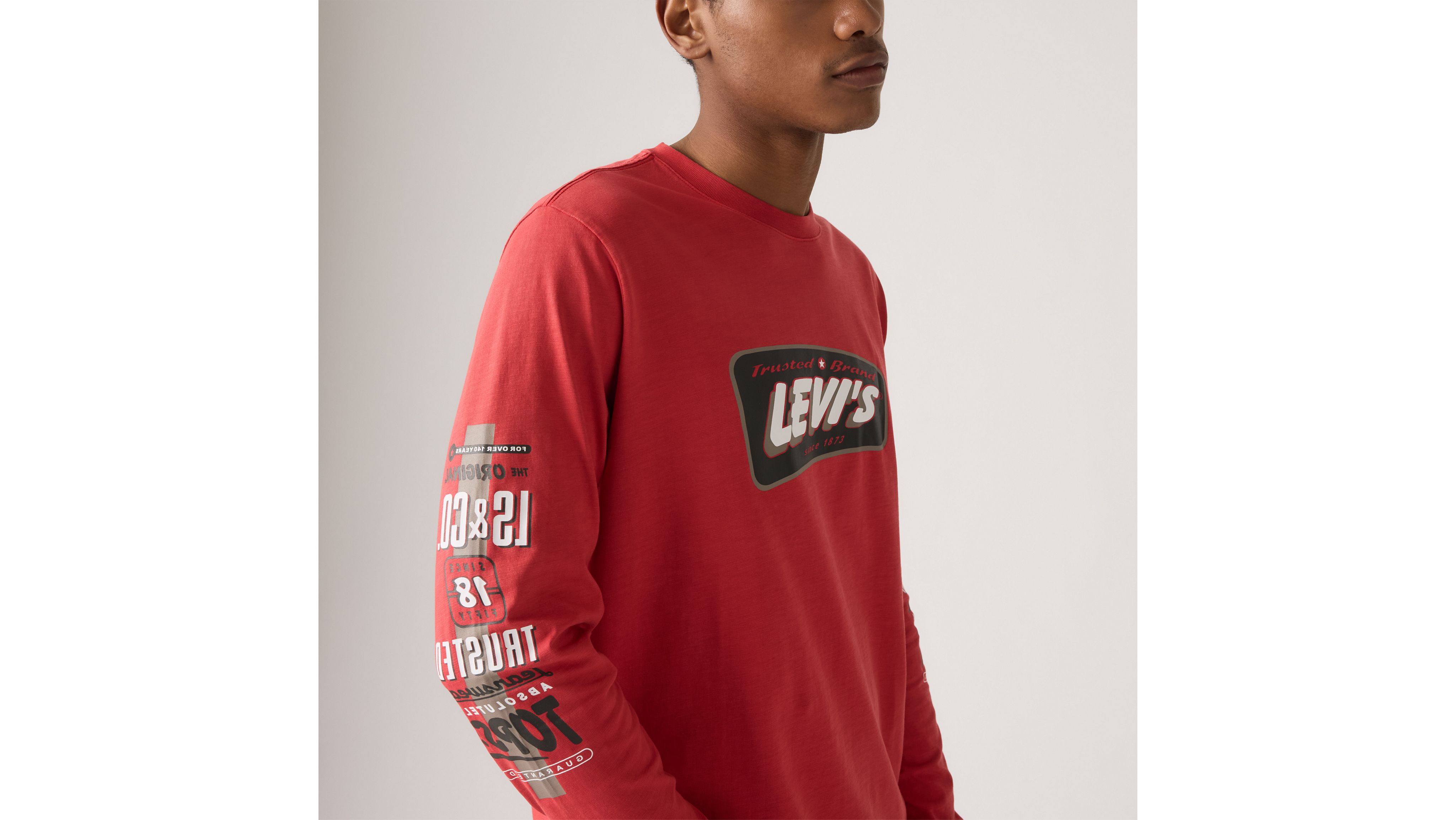 Levi's Relaxed Fit Graphic Long-sleeve T-shirt In Red