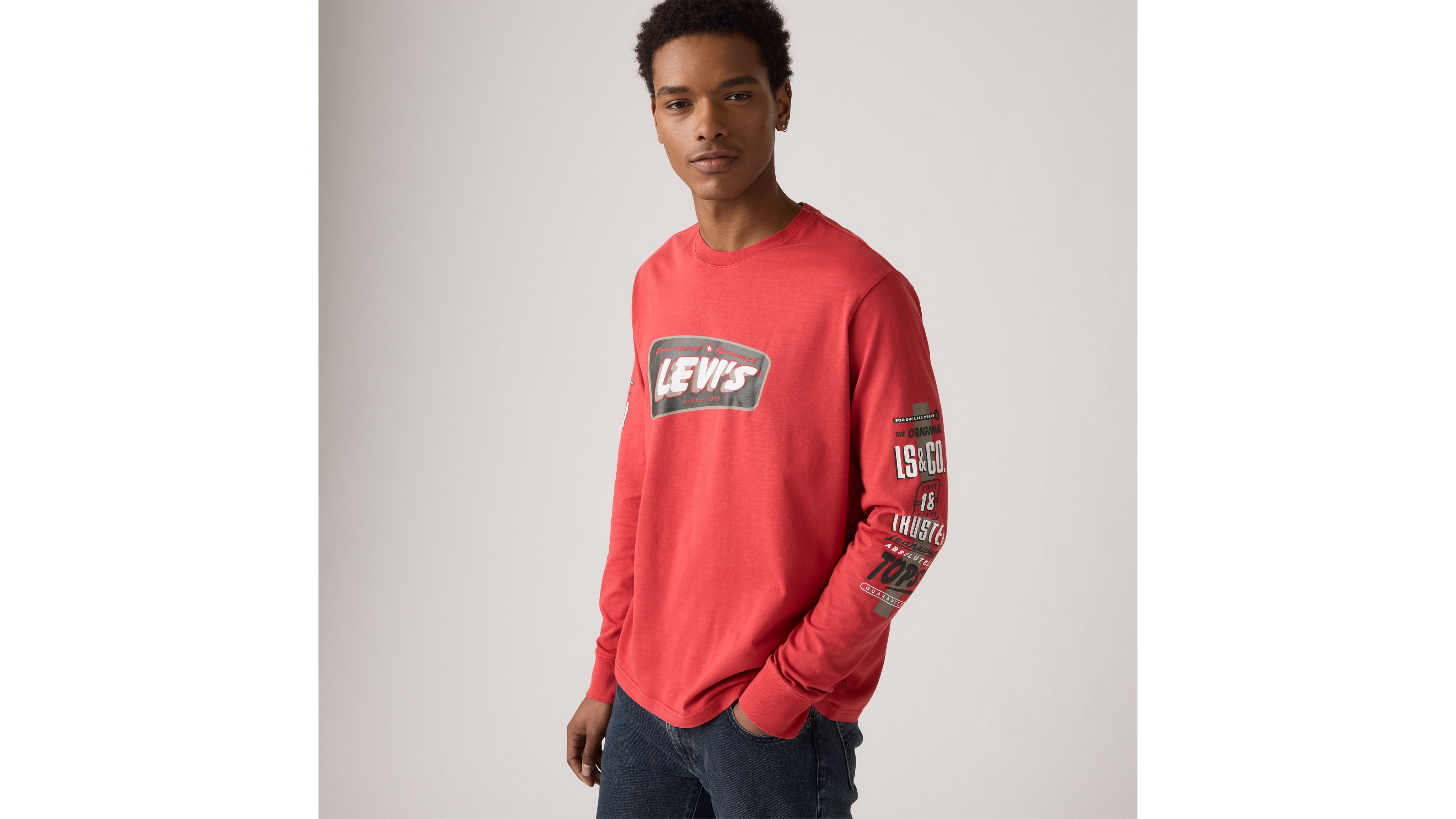 Levi's Relaxed Fit Graphic Long-sleeve T-shirt In Red