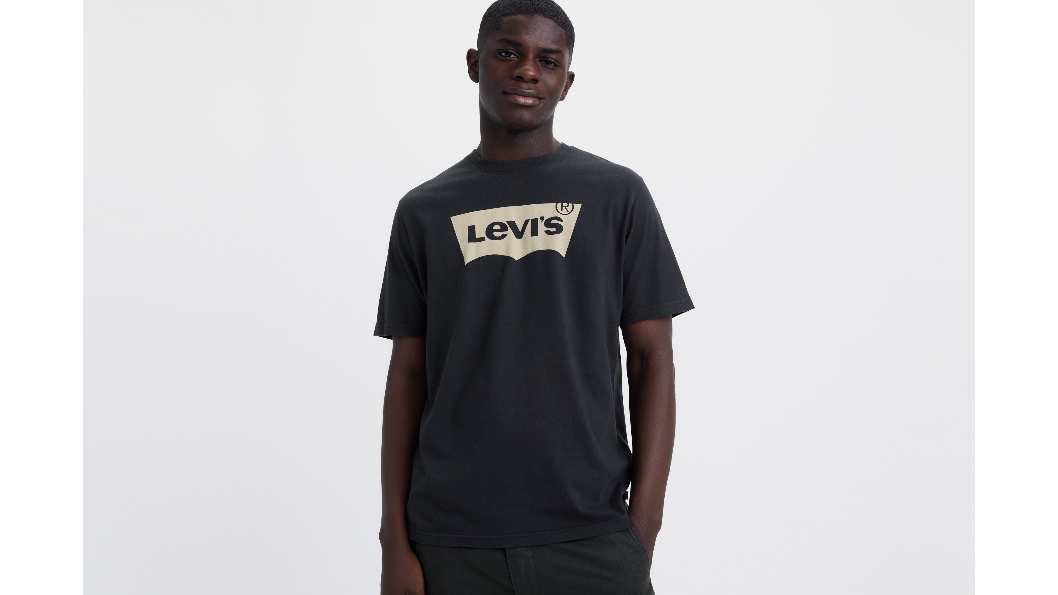 knijpen Afleiding Woestijn Levi's® Logo Relaxed Fit Short Sleeve T-shirt - Black | Levi's® US