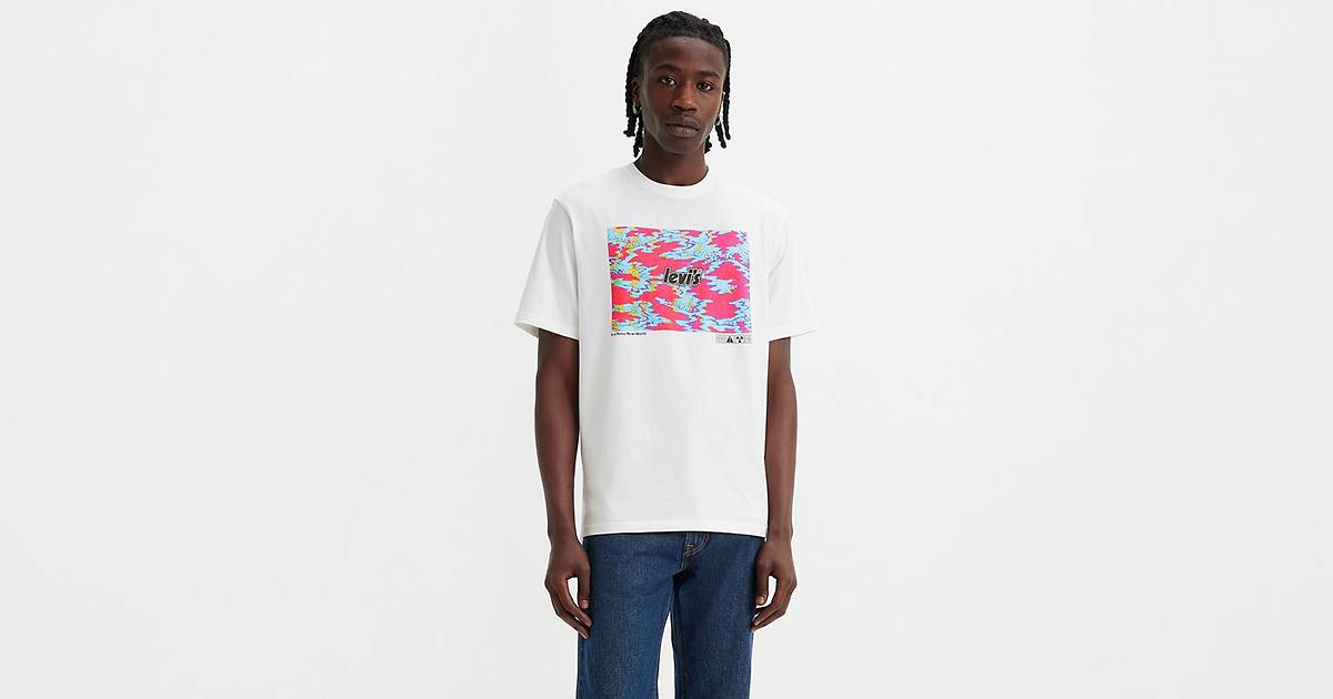 Relaxed Fit Graphic Tee - White | Levi's® BA