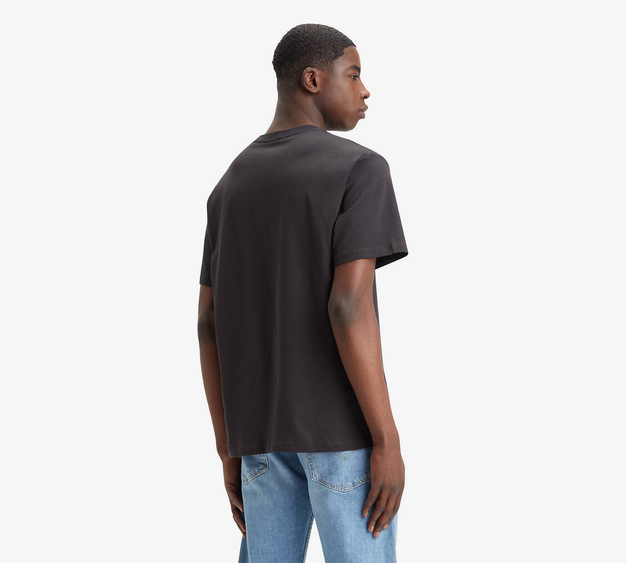 Relaxed Fit Tee - Black | Levi's® CH