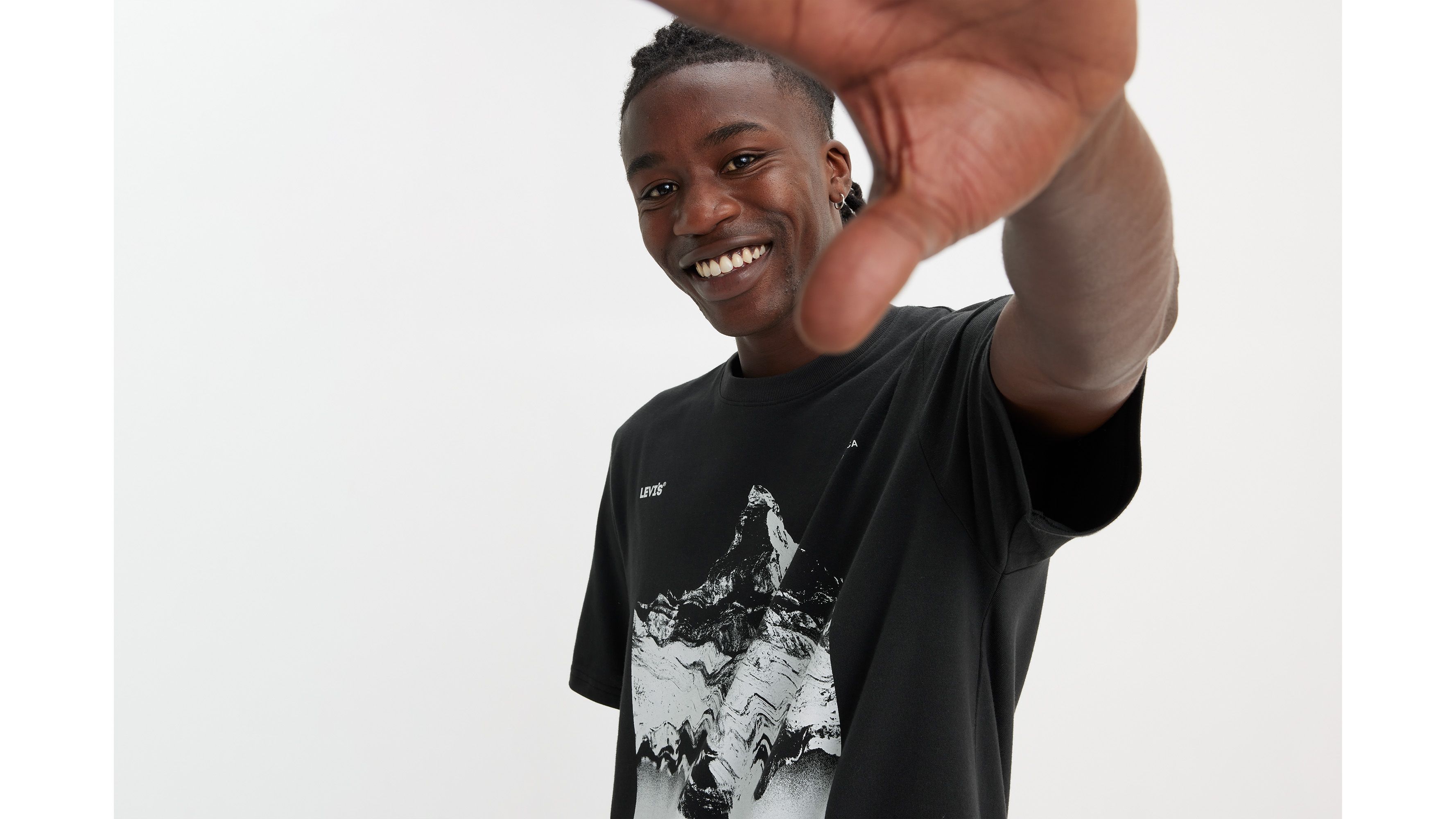 Relaxed Fit Short Sleeve Graphic T-Shirt 4