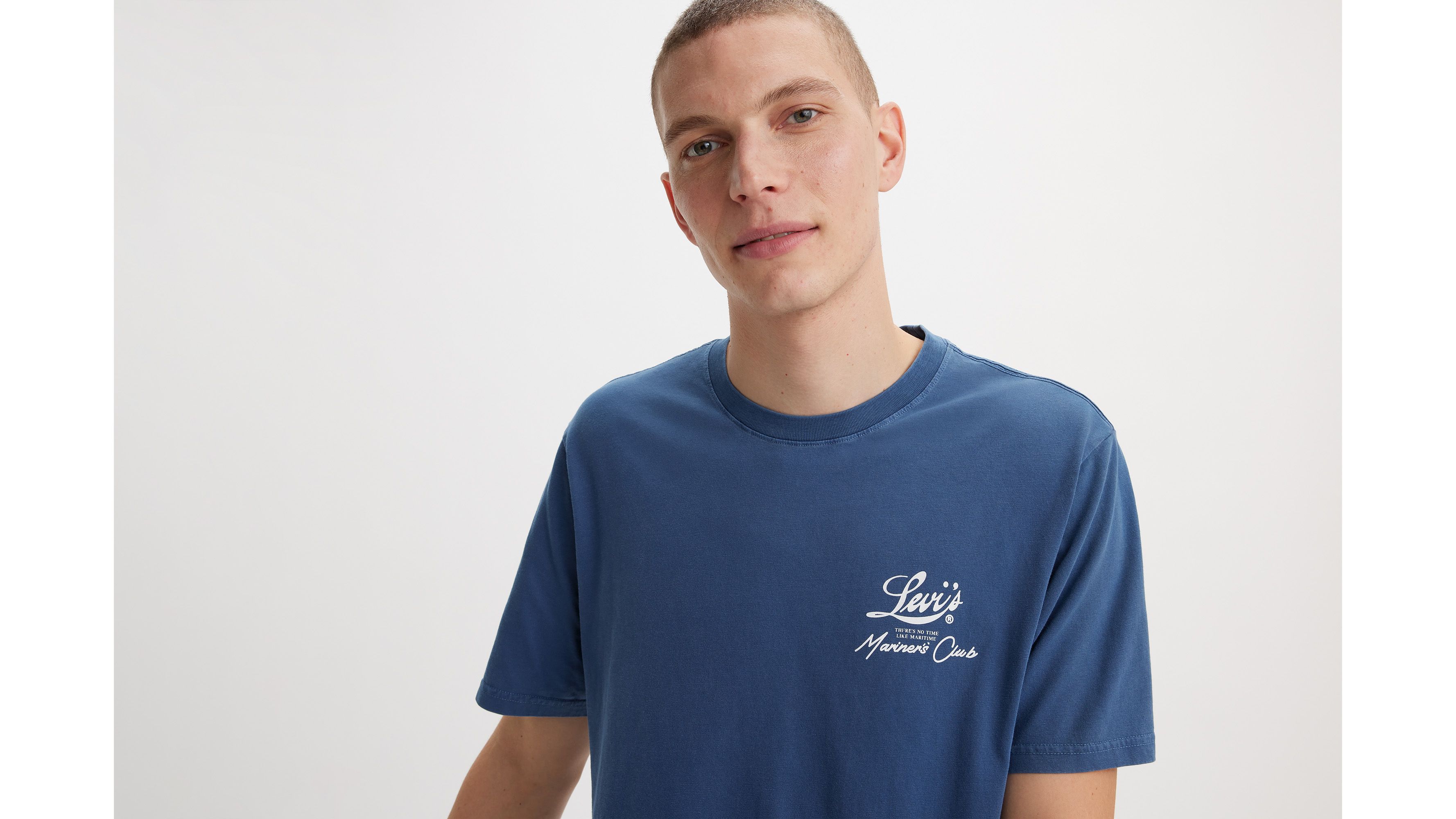 relaxed graphic tees
